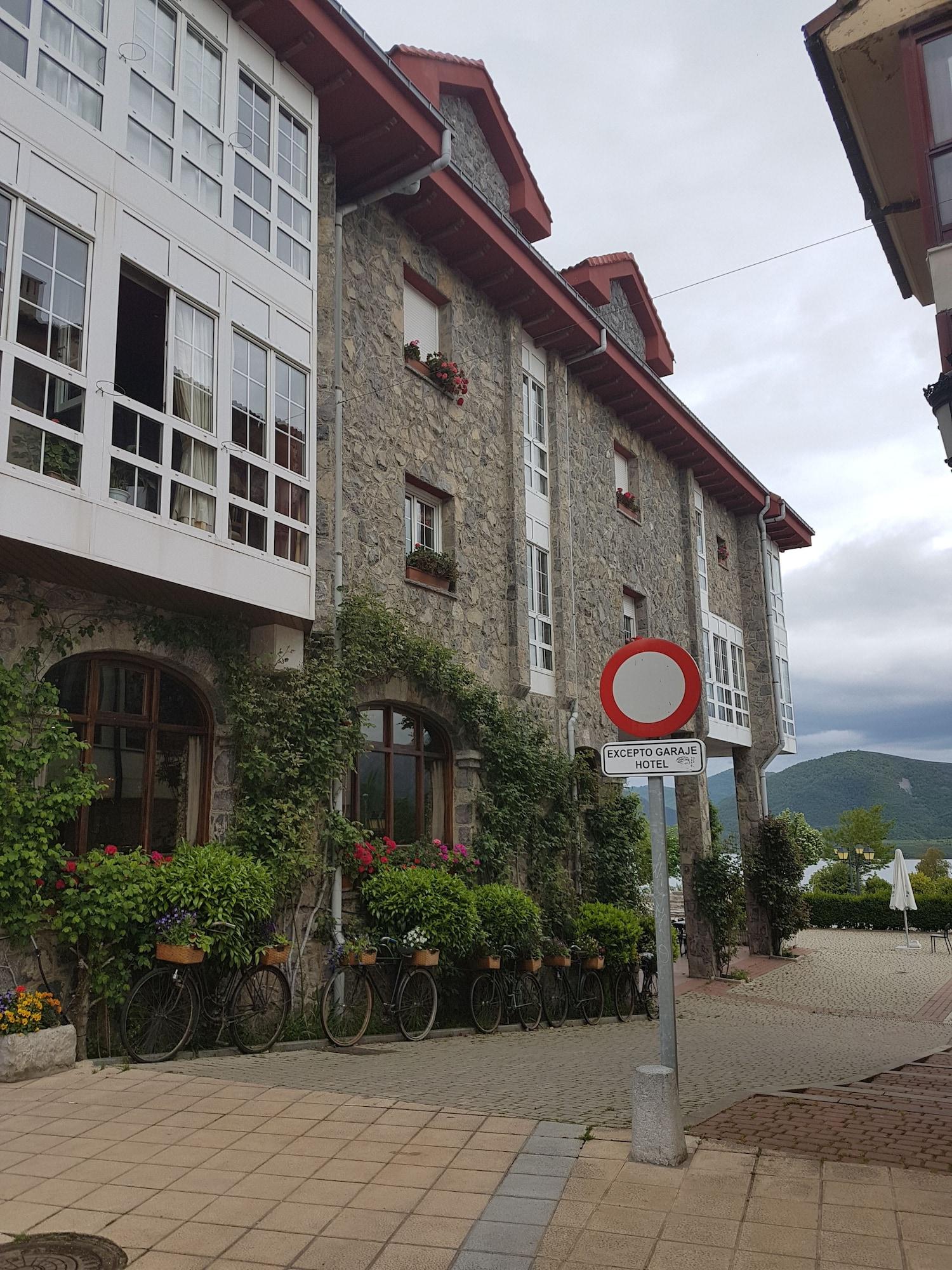 Vista Exterior Hotel Presa