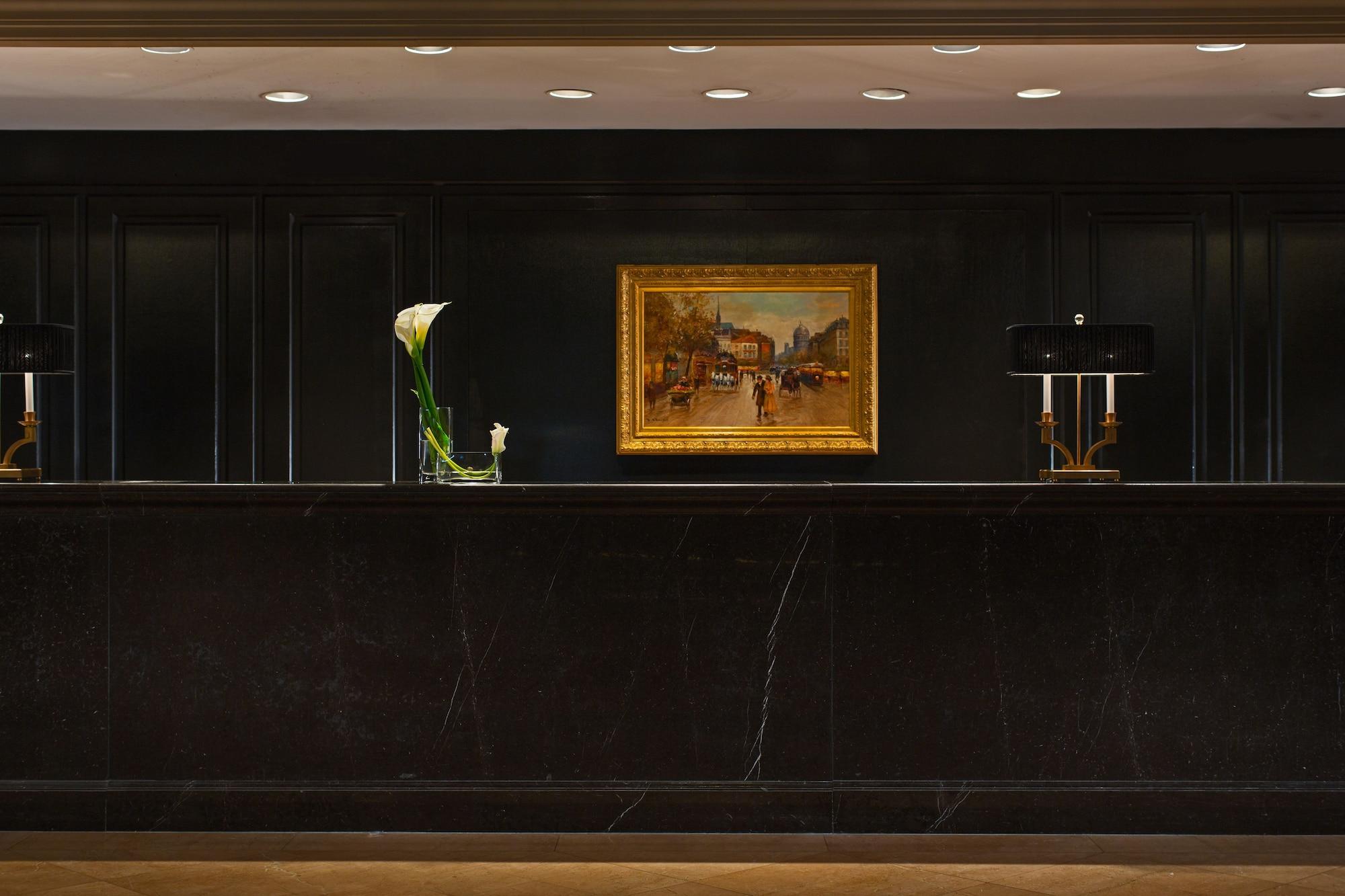 Vista Lobby Hotel Cleveland, Autograph Collection