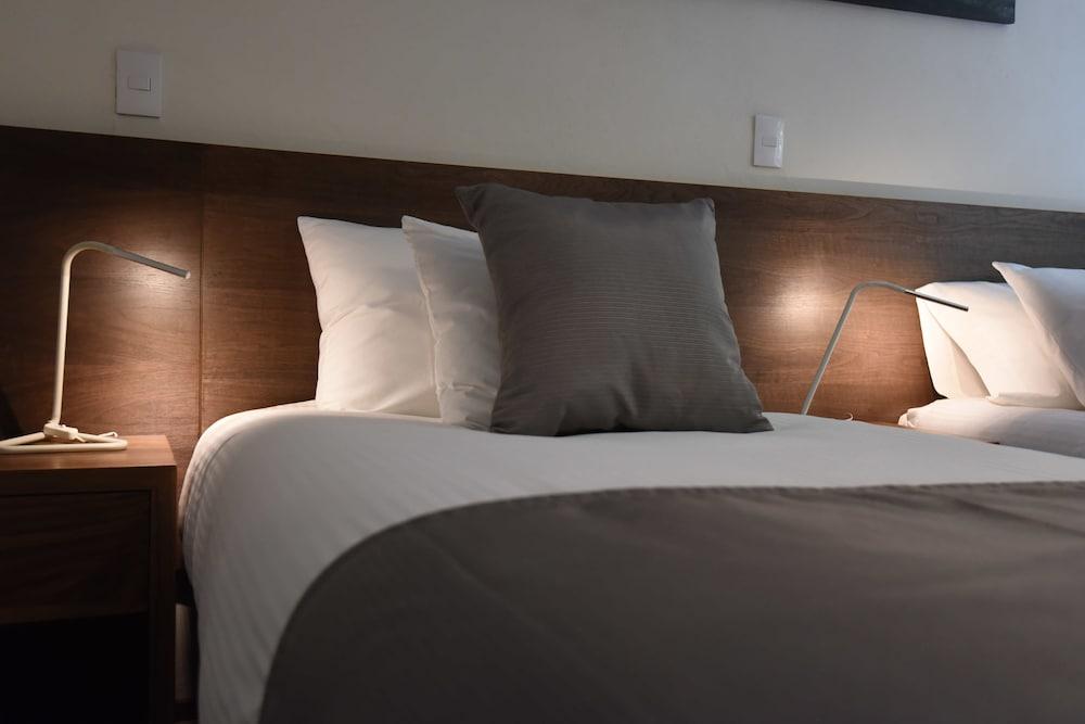 Hotel OM 686 Urban Lofts