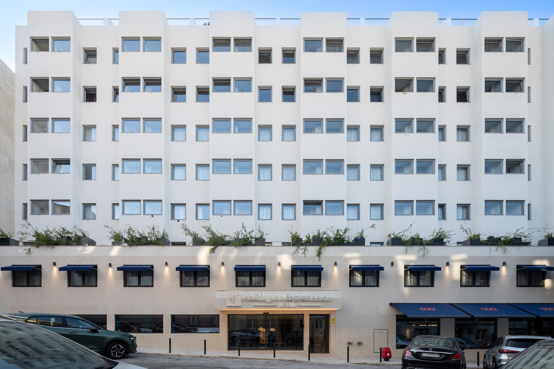 Vista Exterior Holiday Inn Express and Suites Lisbon Principe Real by IHG