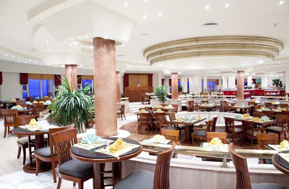 Restaurant Coral Beach Resort Tiran