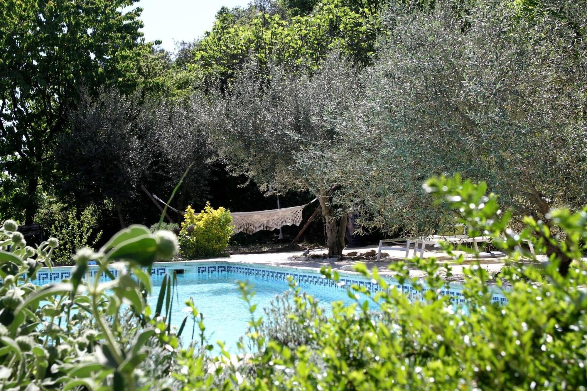 Vista Piscina Le Mas de la Filoselle