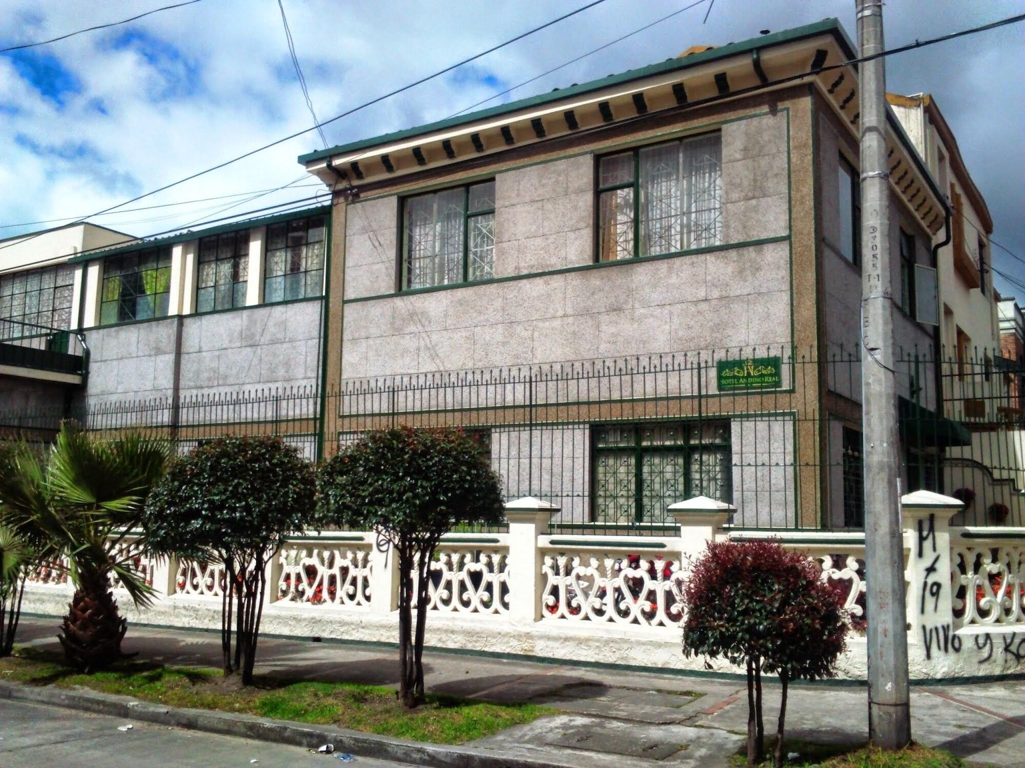 Vista Exterior Hotel Andino Real