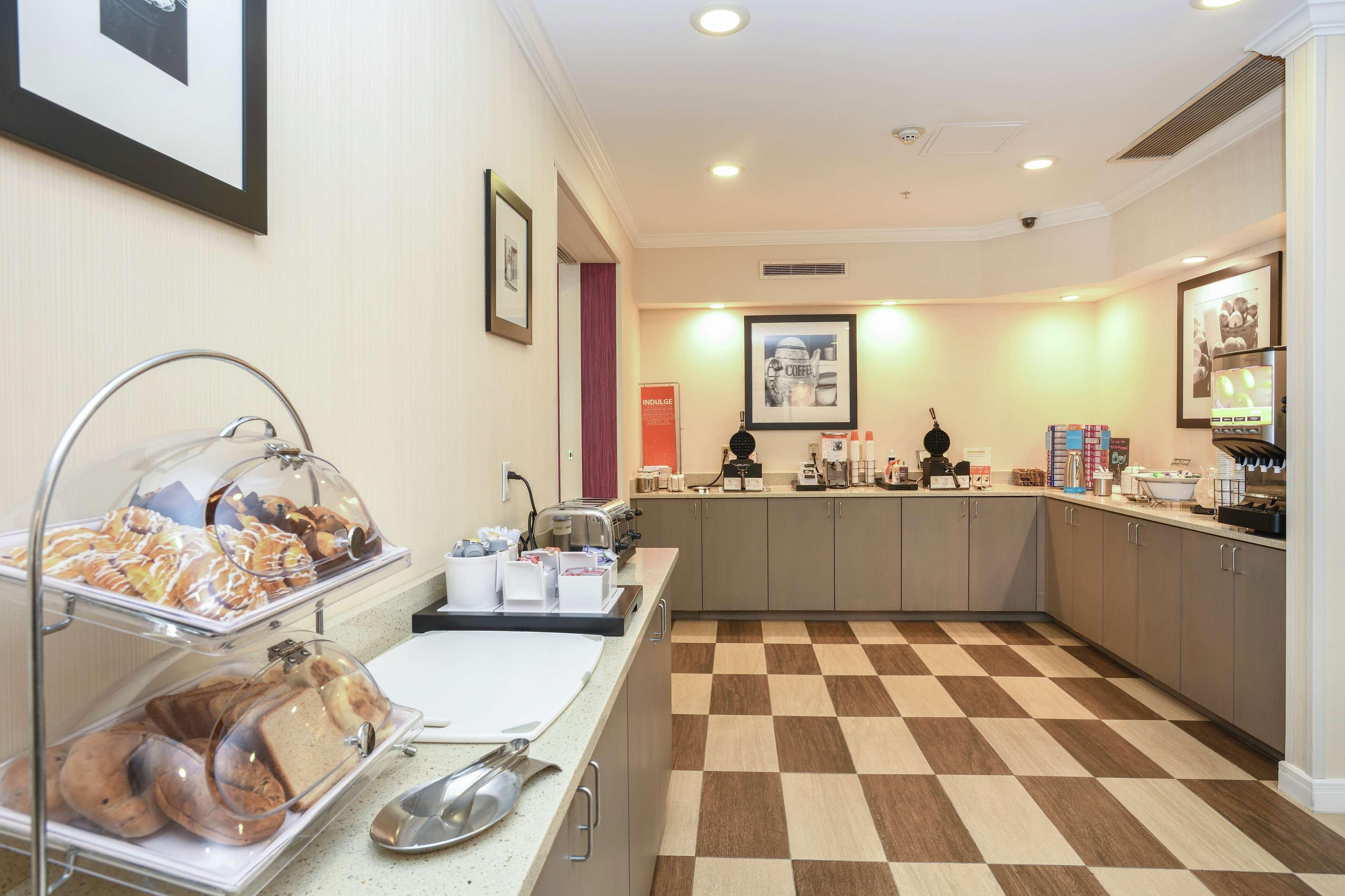 Restaurant Hampton Inn Jacksonville East Regency Square