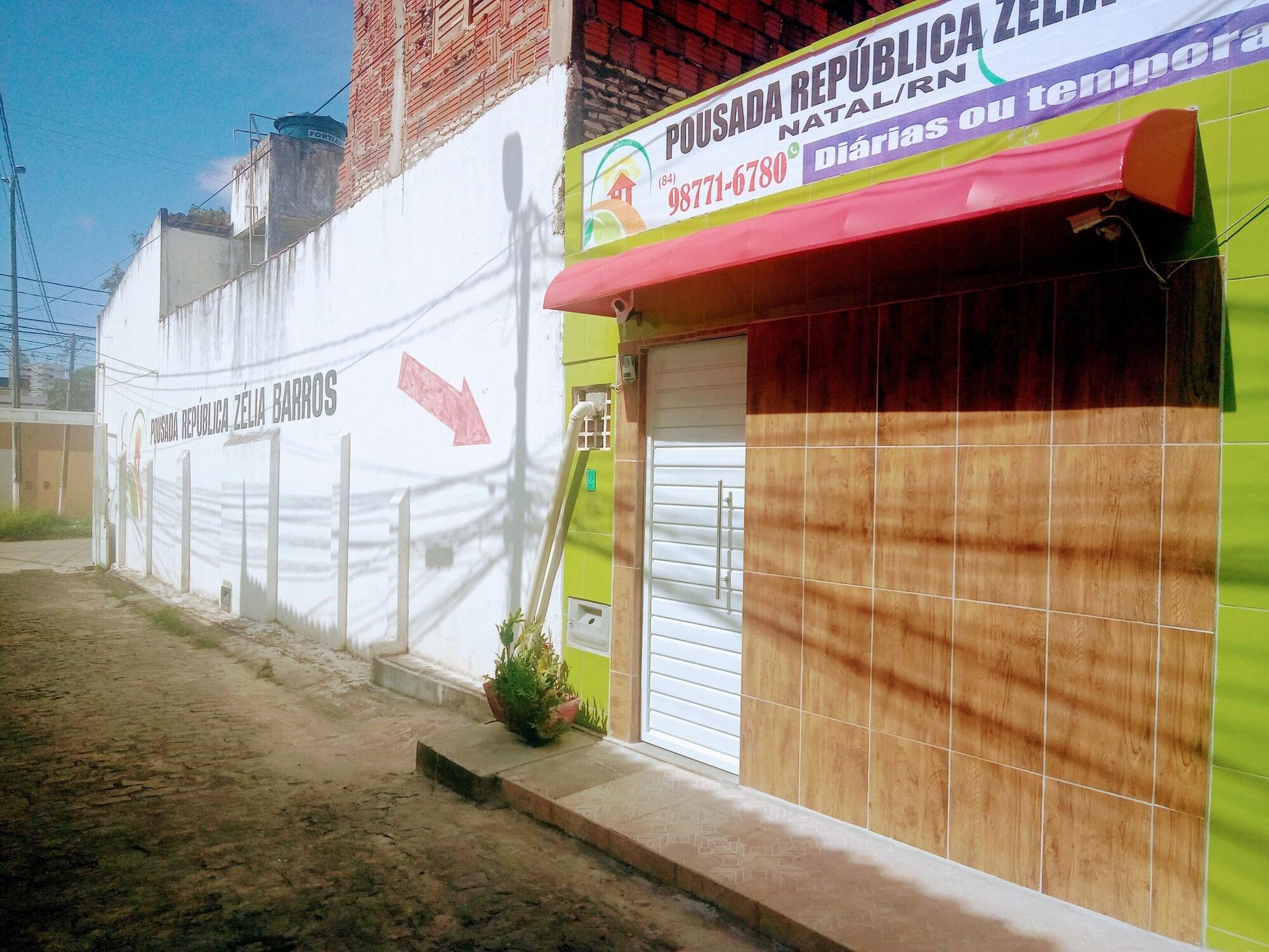 Vista Exterior Pousada Zélia Barros