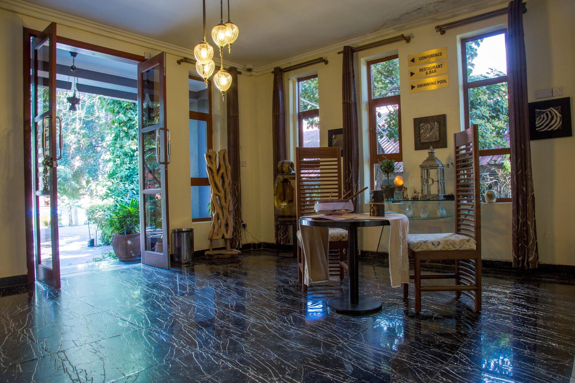 Vista Lobby Tulia Boutique Hotel and Spa