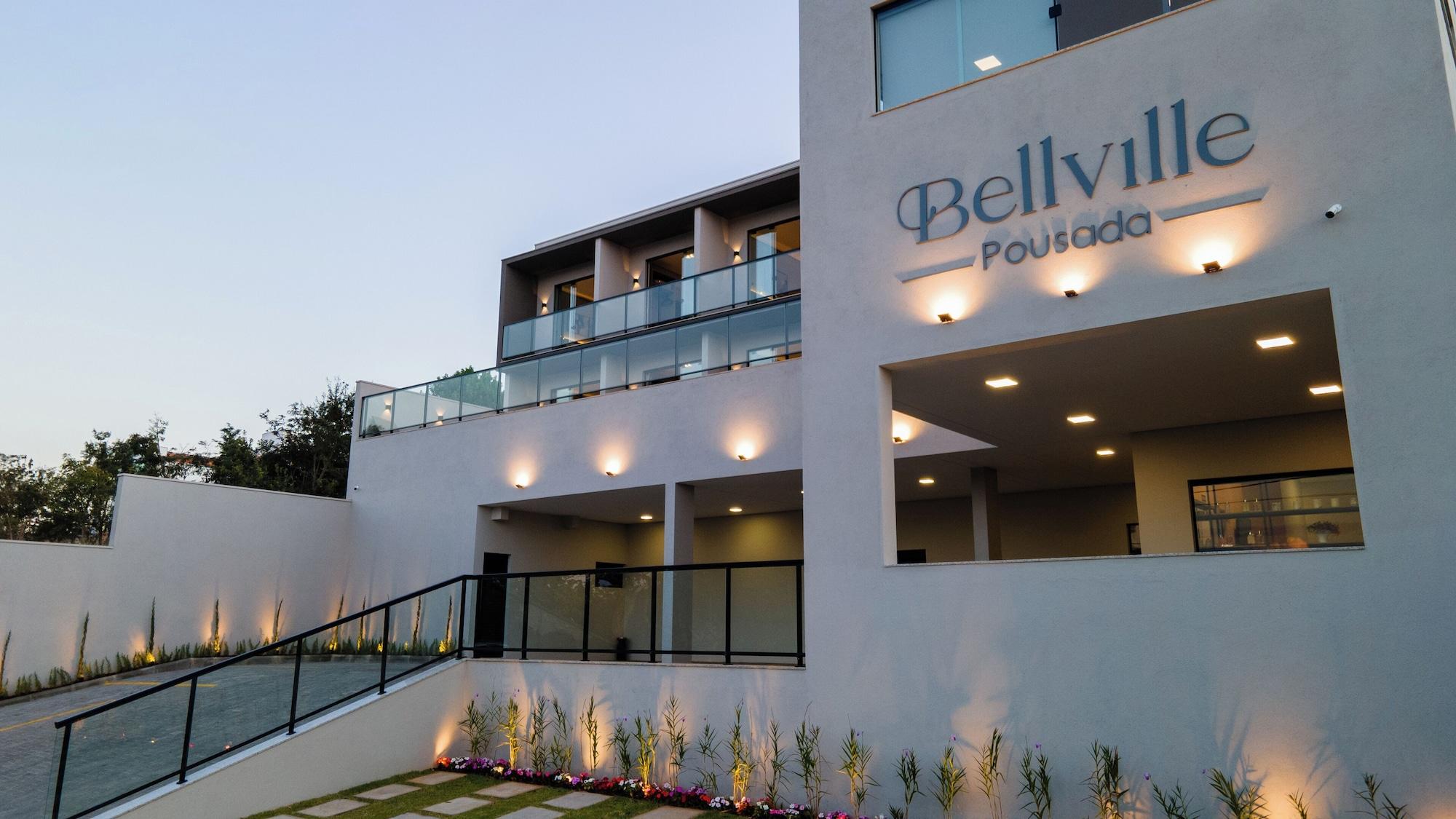 Vista Exterior Bellville Pousada