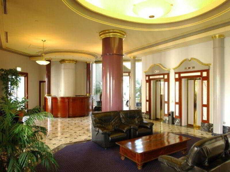 Vista Lobby Milson Serviced Apartments