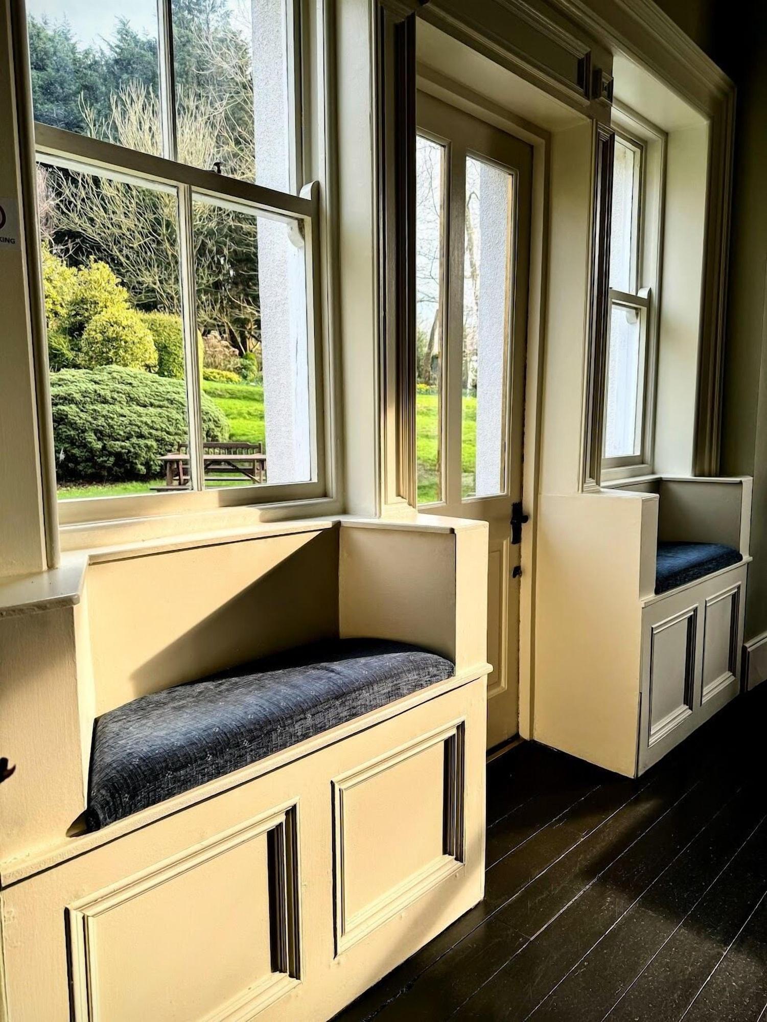 Vista Lobby Clone House