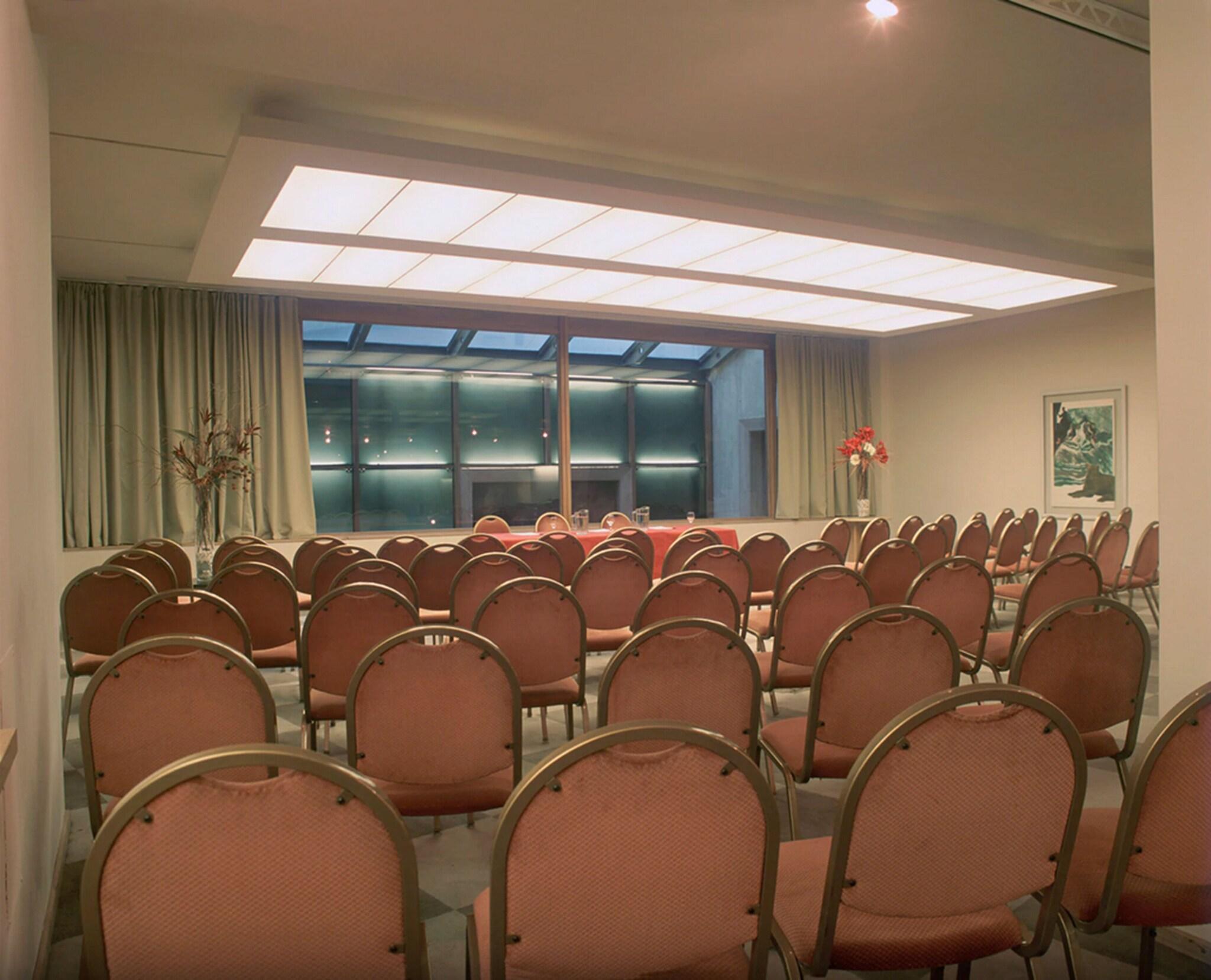 Sala de Reuniones NH Cordoba Urbano
