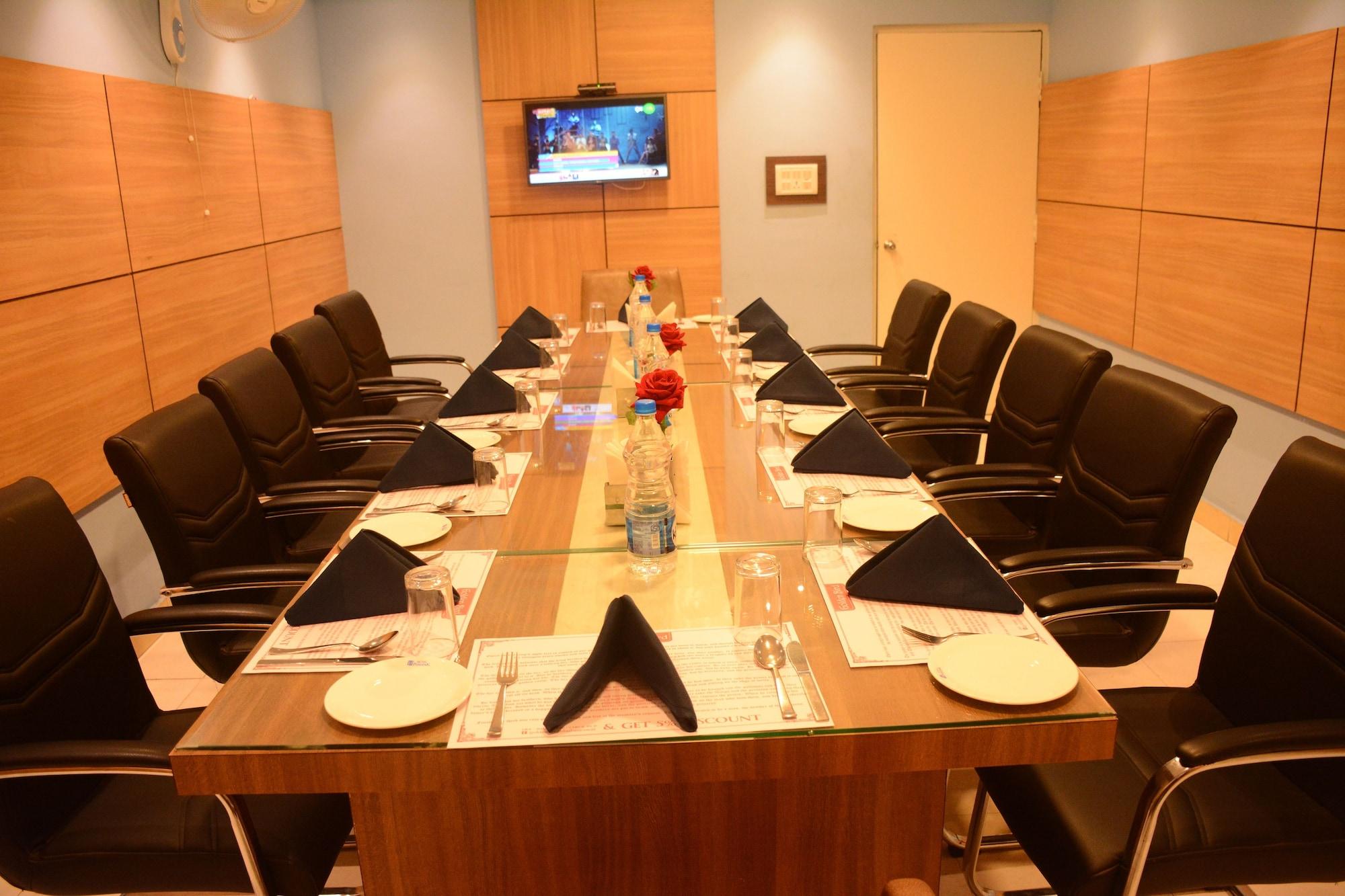 Sala de Reuniones Hotel Pushpak