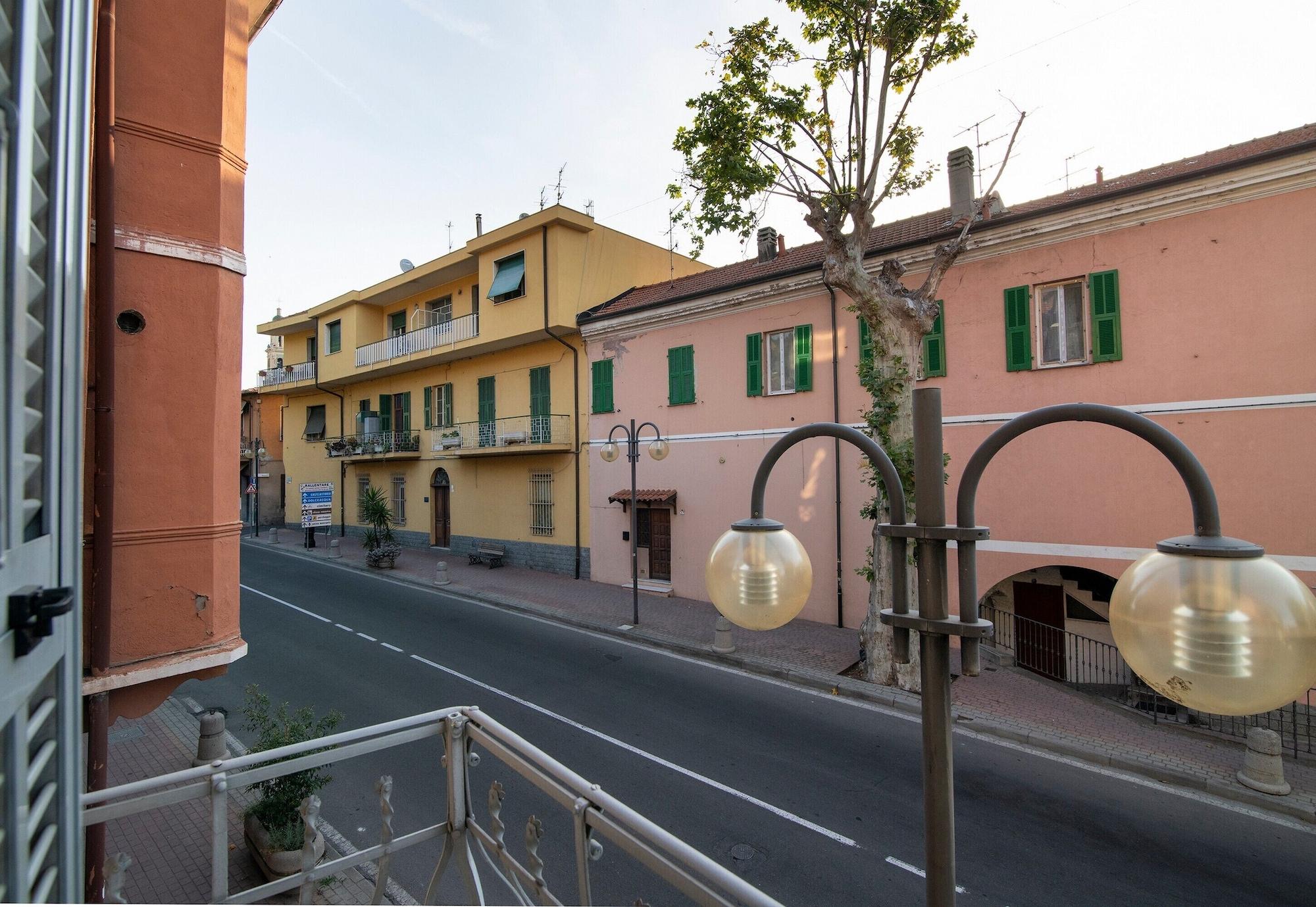 Vista Exterior Casa Vincenza Dogs Allowed