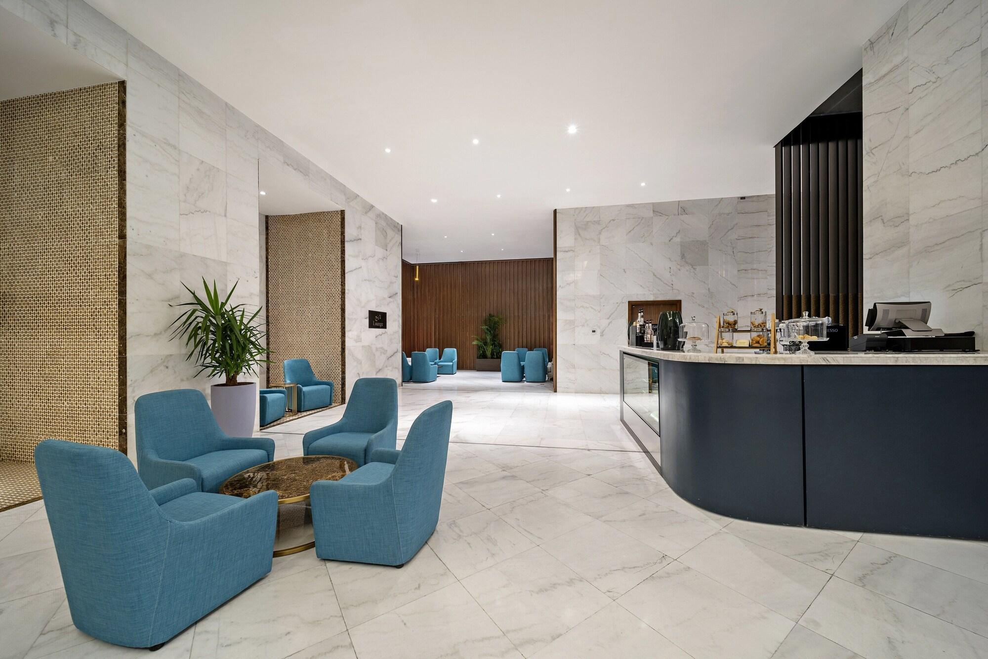 Bar/Salón voco Makkah by IHG