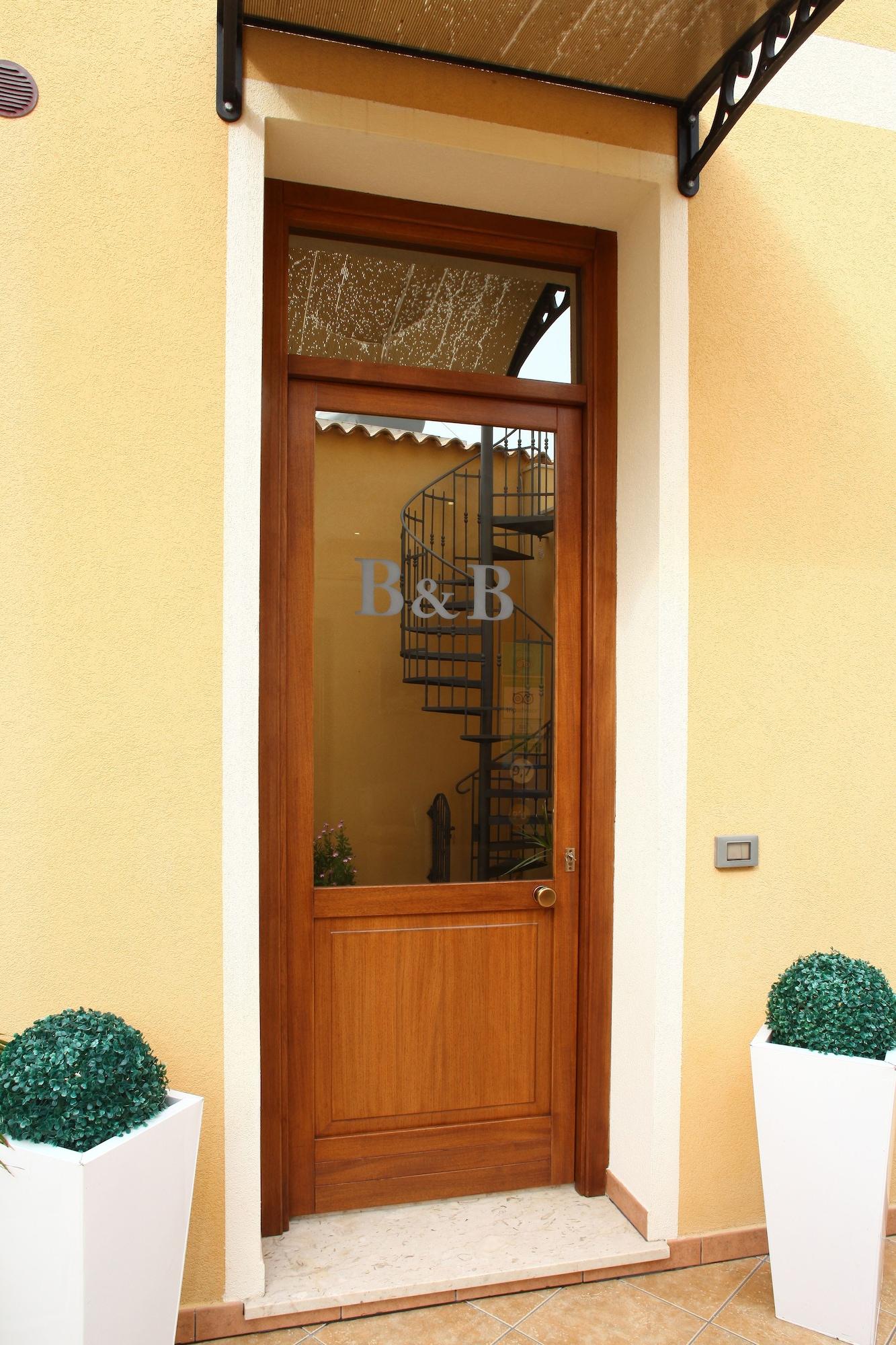 Vista Exterior Coralia Bed and Breakfast