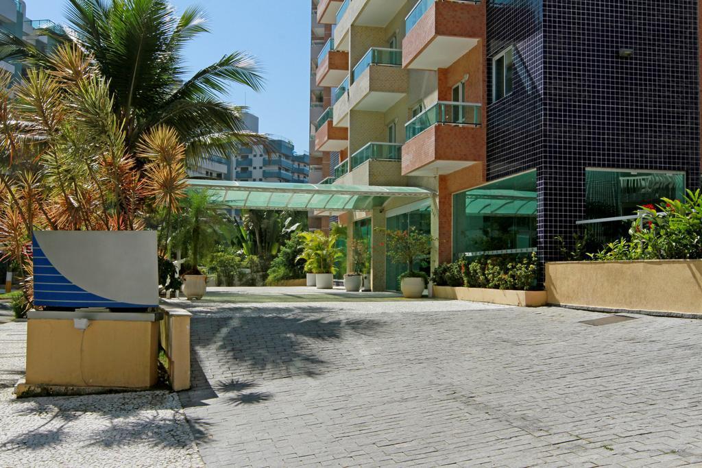 Vista Exterior Travel Inn Flats Riviera