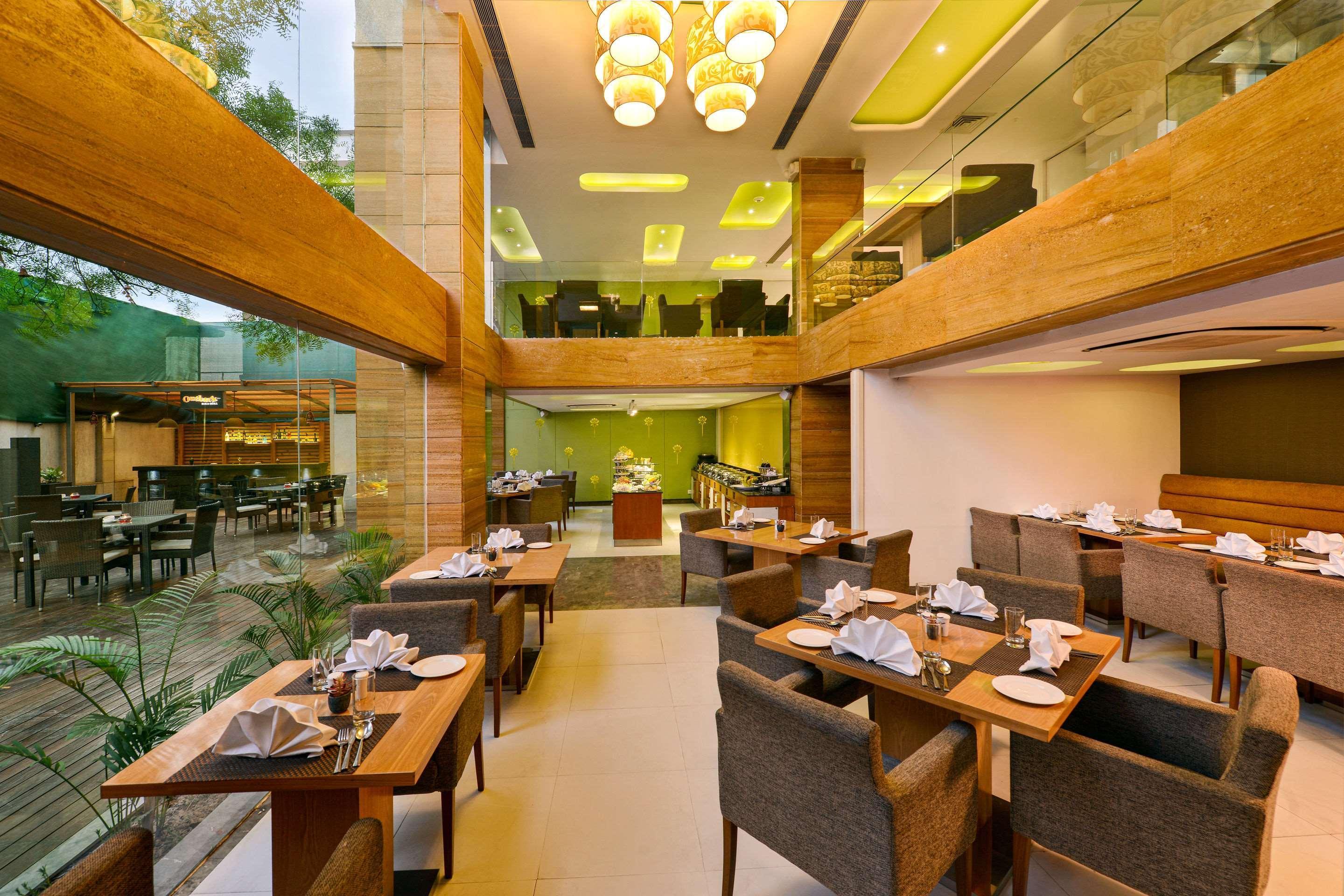 Restaurant Quality Inn Gurgaon