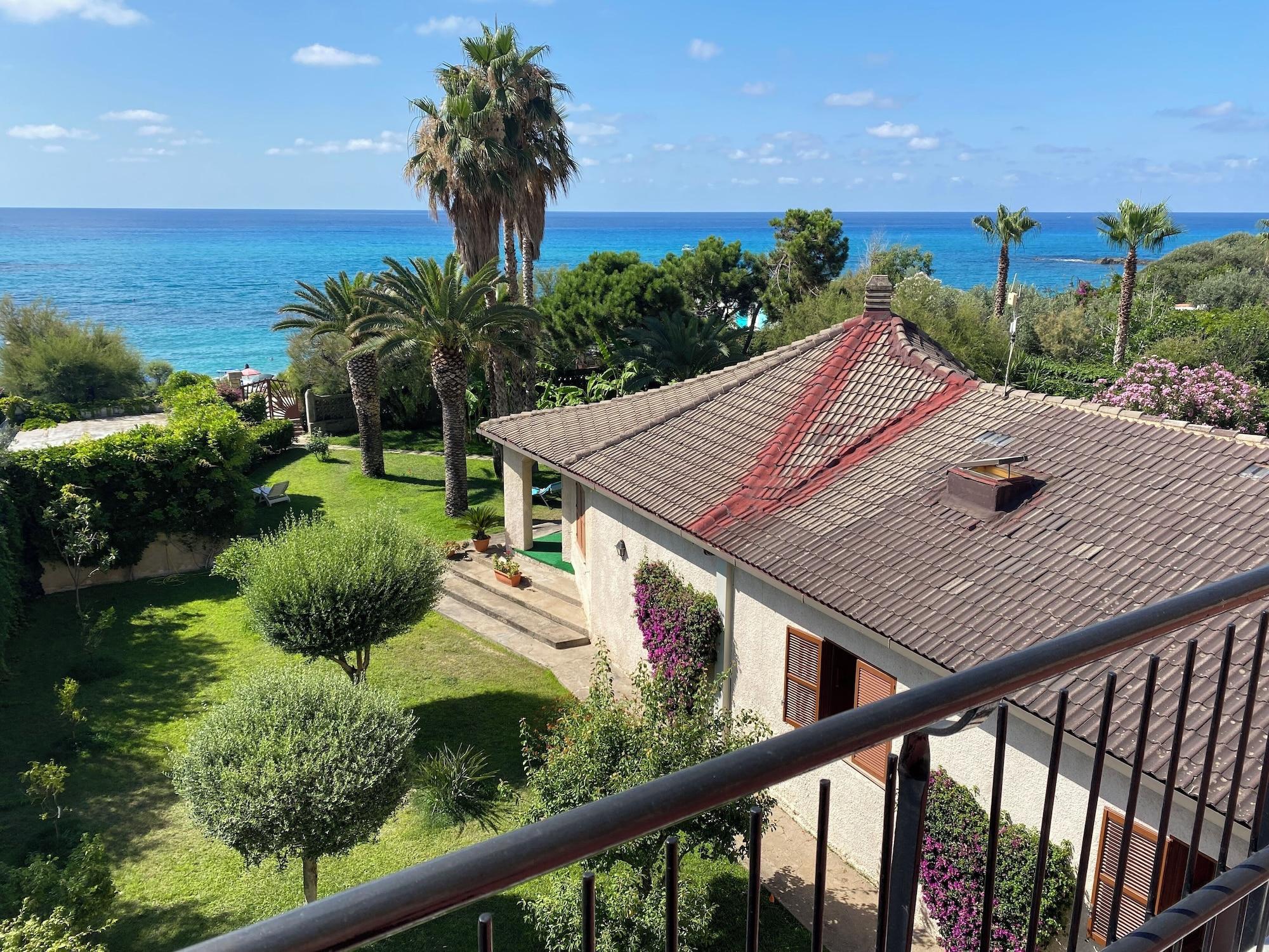 Vista Exterior Villa Giada