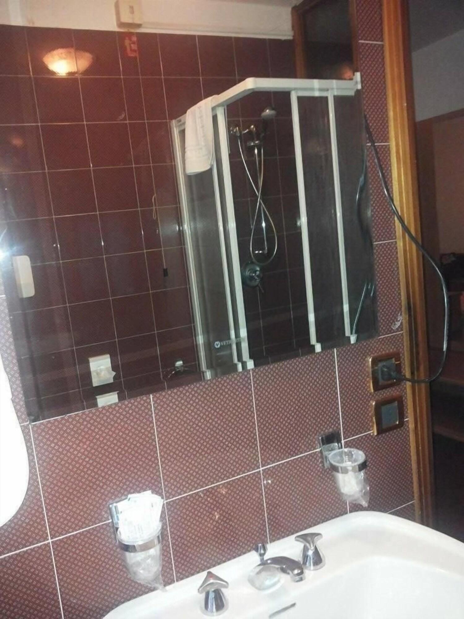 Equipamiento de Habitación Hotel Piol