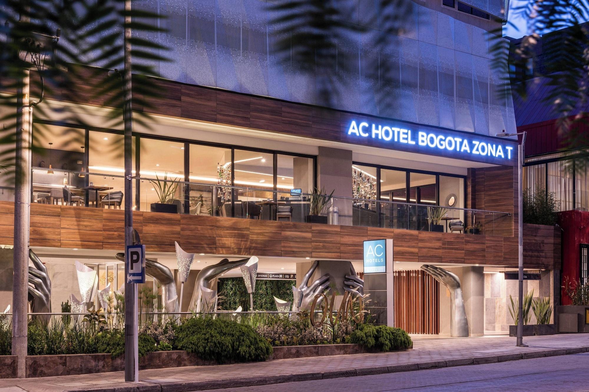 Vista Exterior AC Hotel by Marriott Bogota Zona T