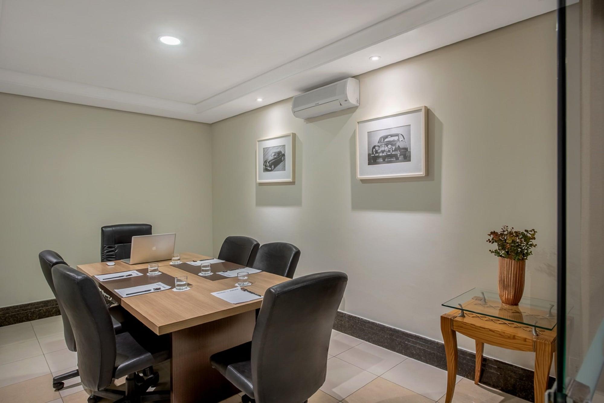 Sala de Reuniones Intercity Cuiabá