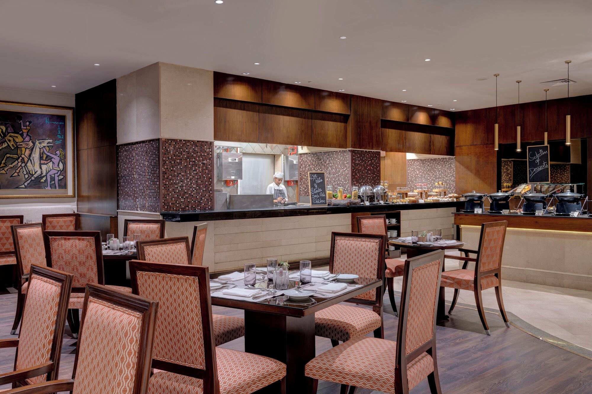 Restaurant Islamabad Marriott Hotel