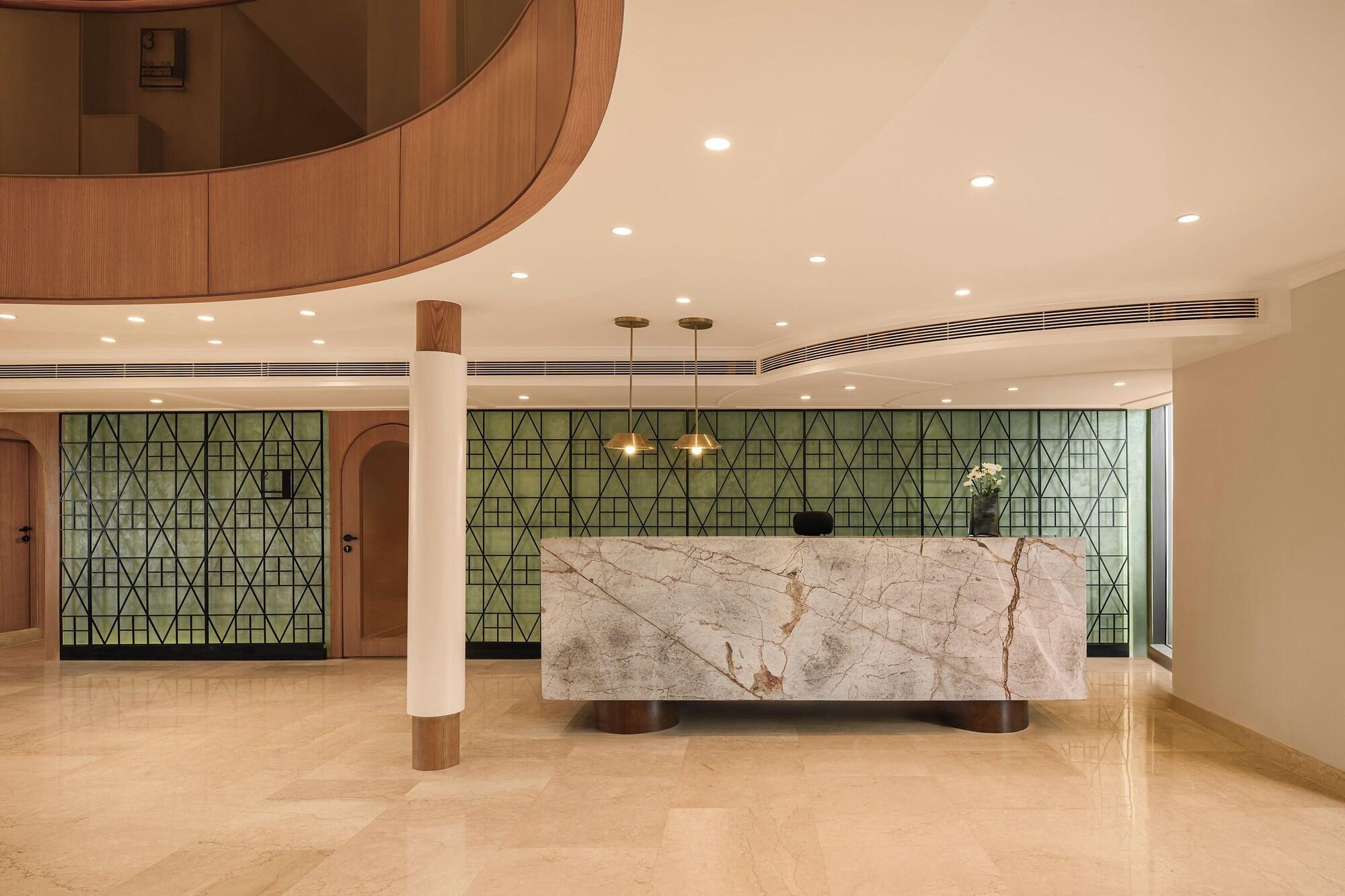 Vista Lobby Le Fayan Suites Nile Cruise - Mondays from Luxor & Fridays from Aswan.