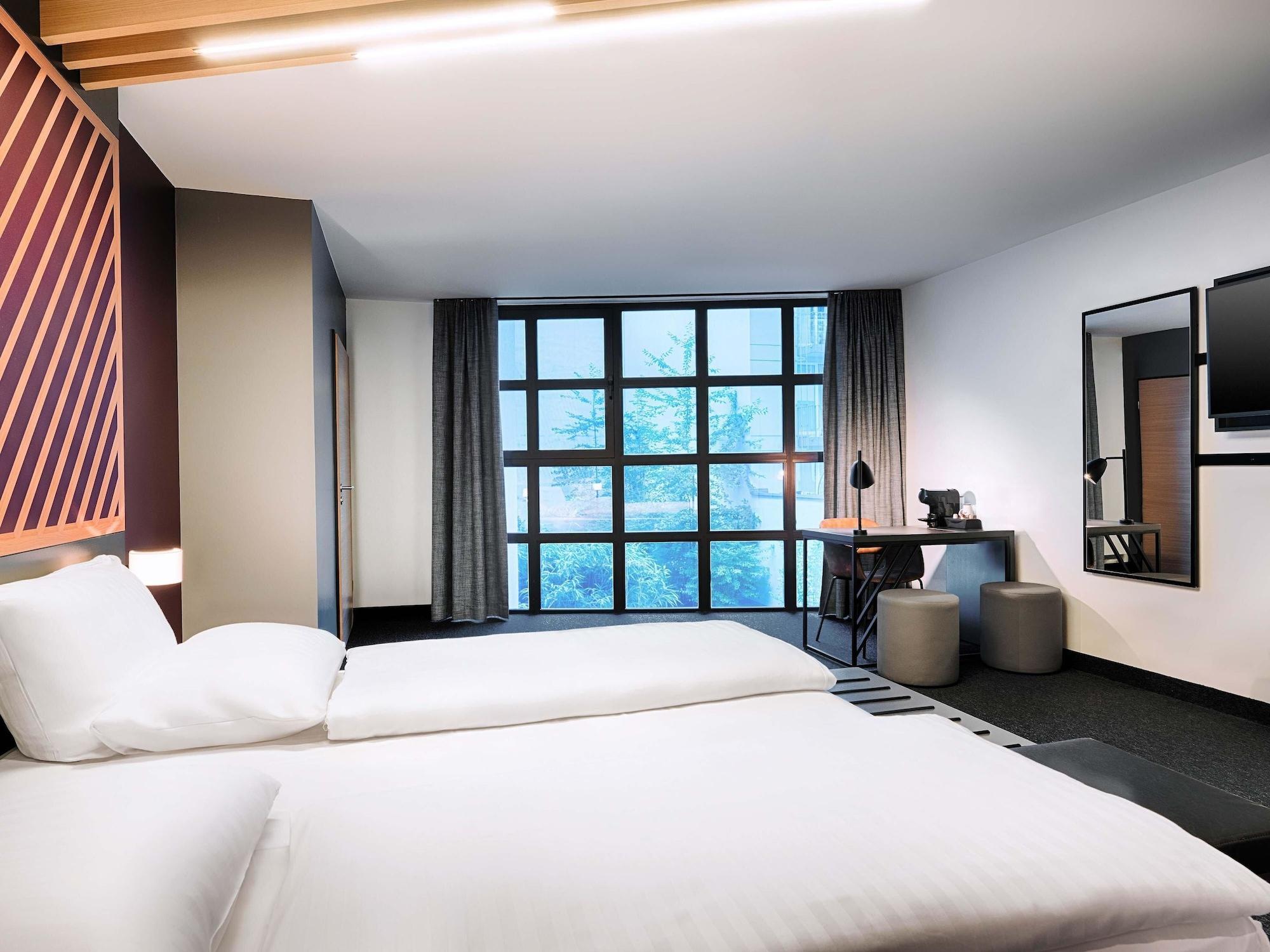 Varios B&B Hotel München-Hbf