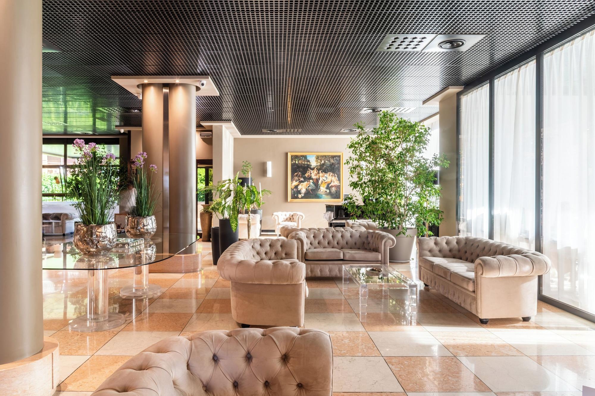 Varios Hotel Palace Verona