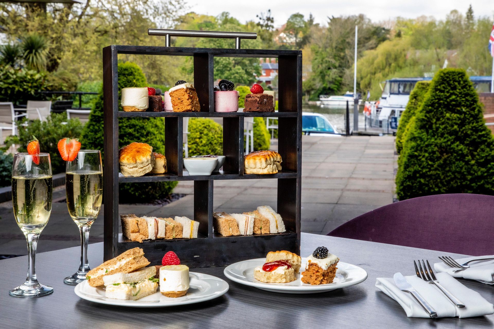 Restaurant Crowne Plaza Reading, an IHG Hotel