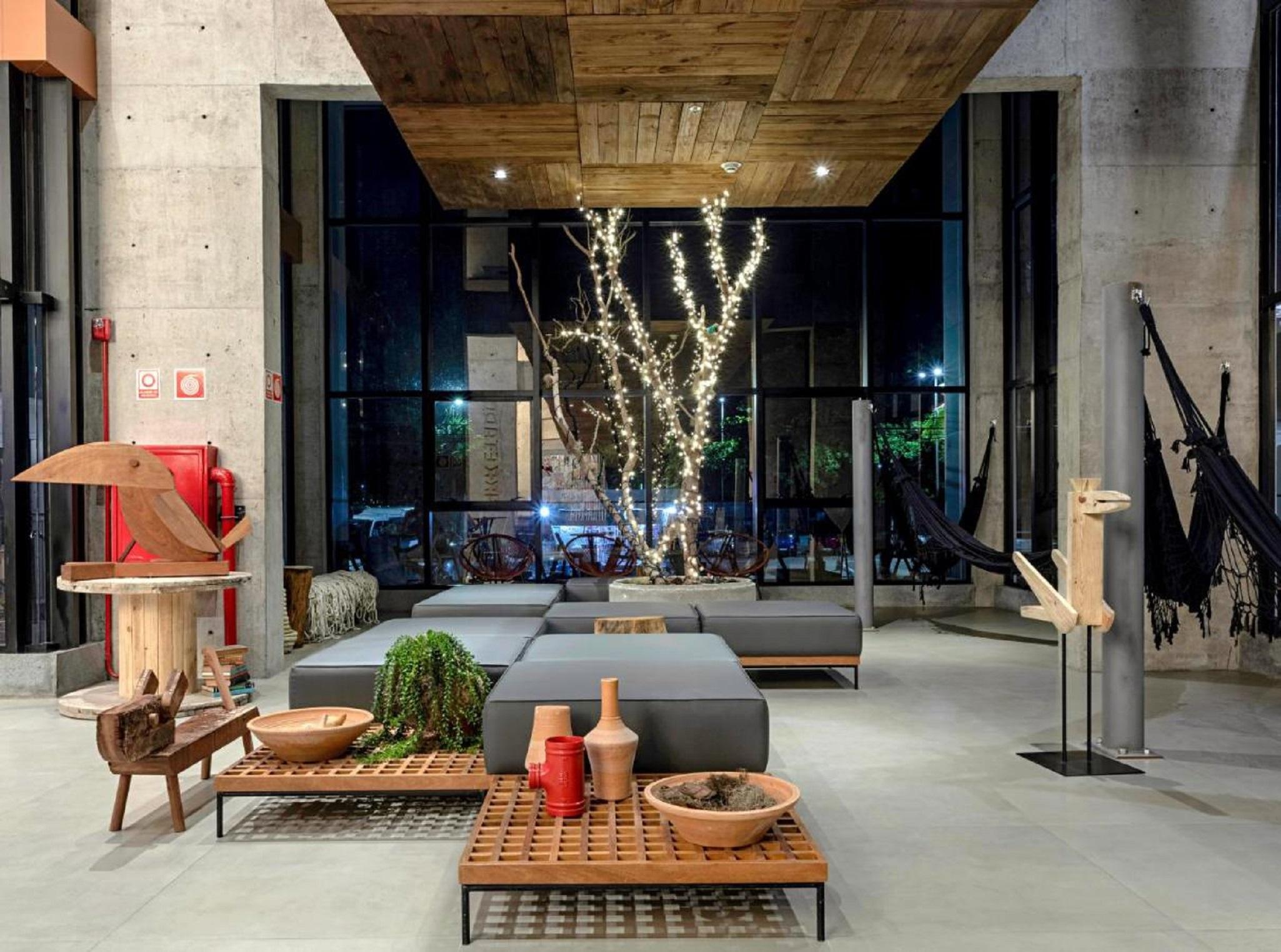 Vista Lobby Ibis Styles Maceió Pajuçara