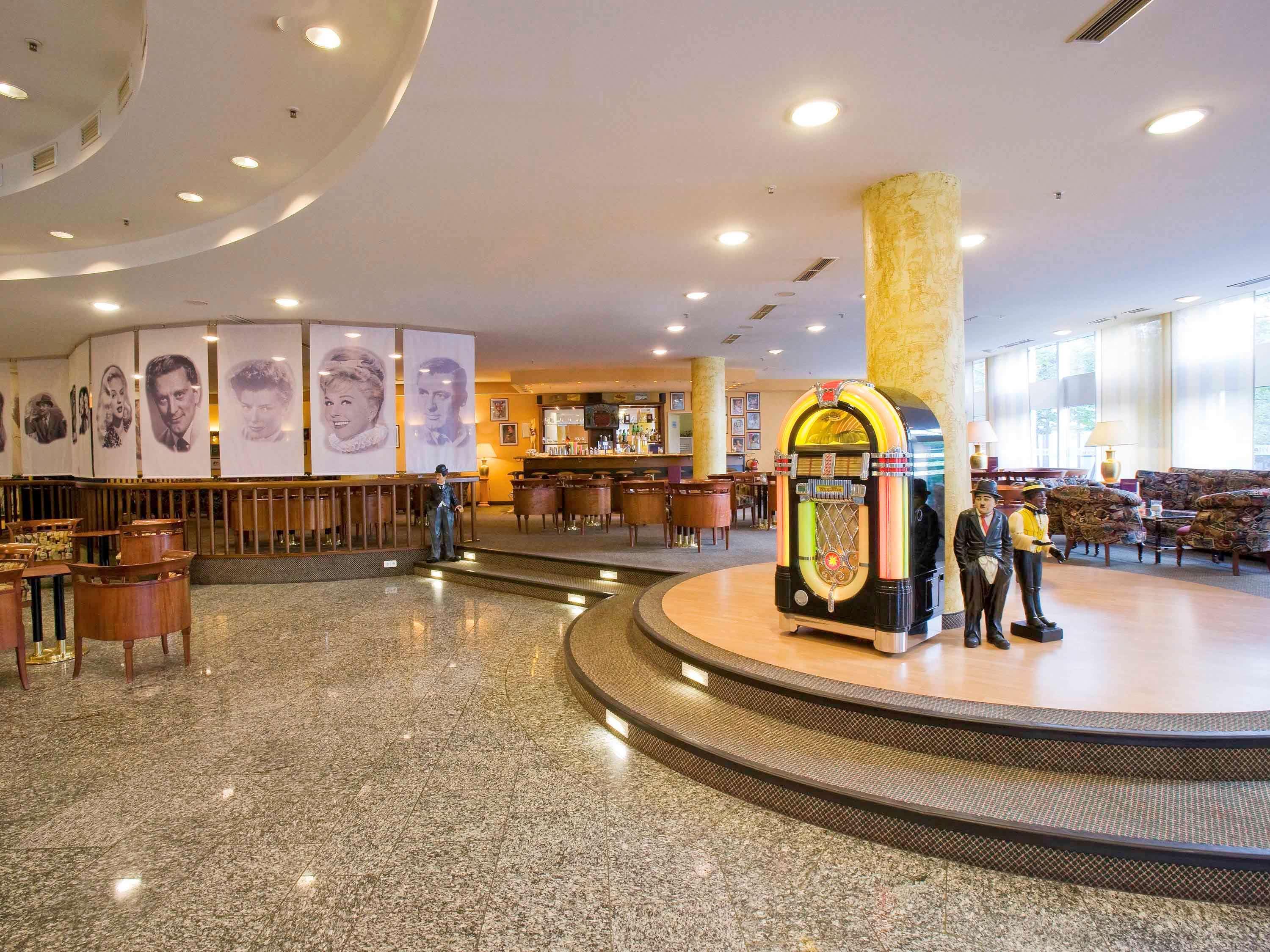 Bar/Salón Mercure Hotel Berlin Tempelhof
