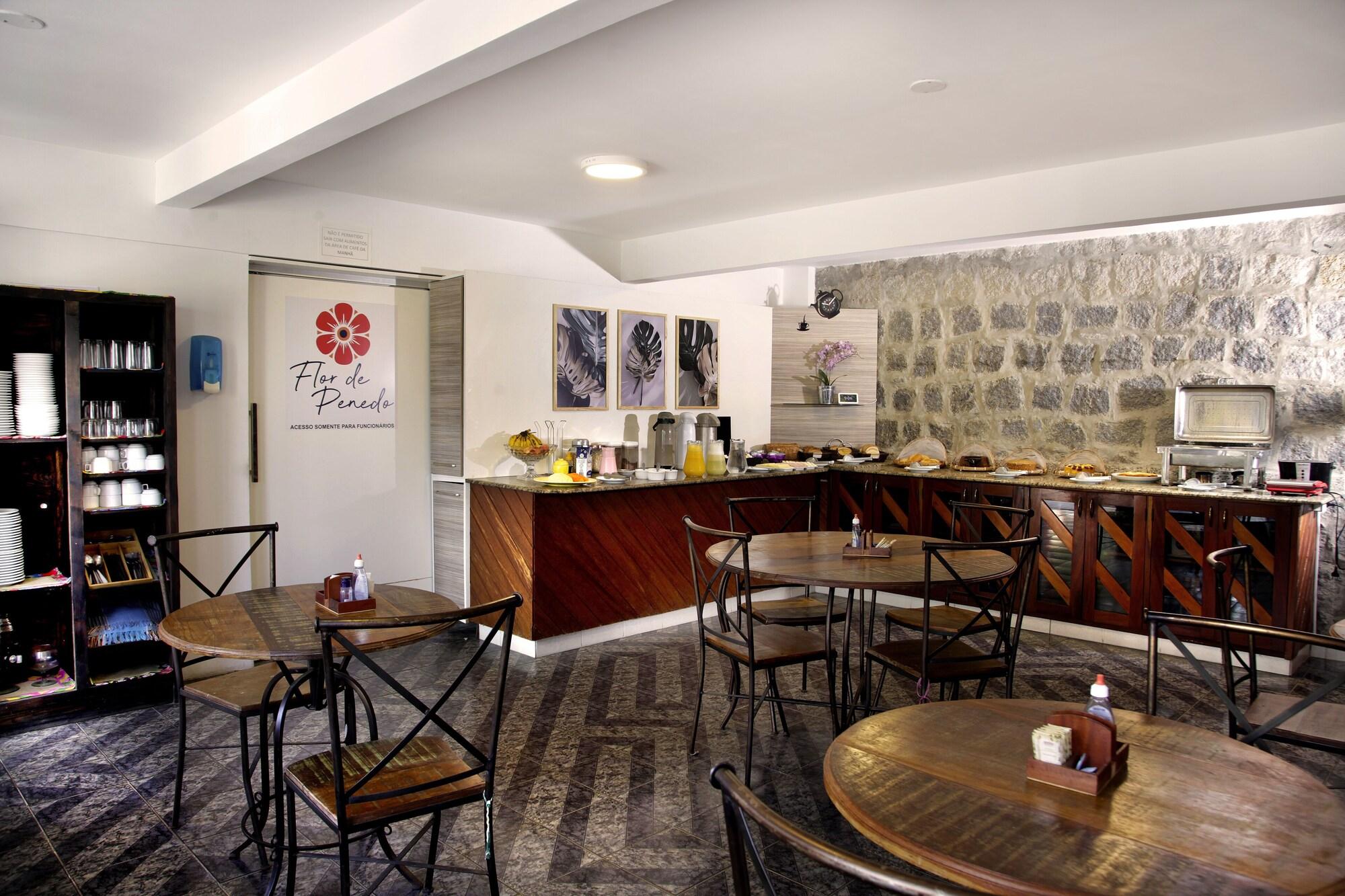 Restaurant Pousada Flor De Penedo
