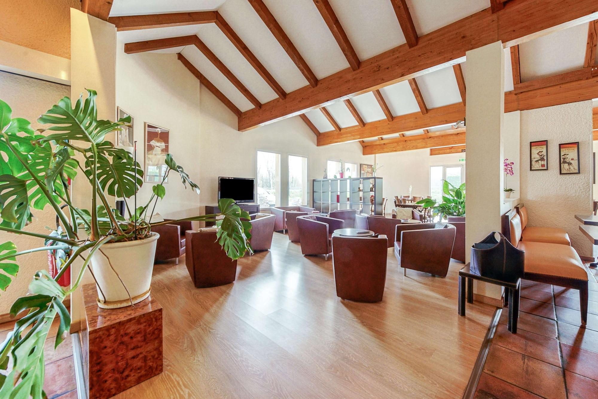 Vista Lobby Brit Hotel Castres