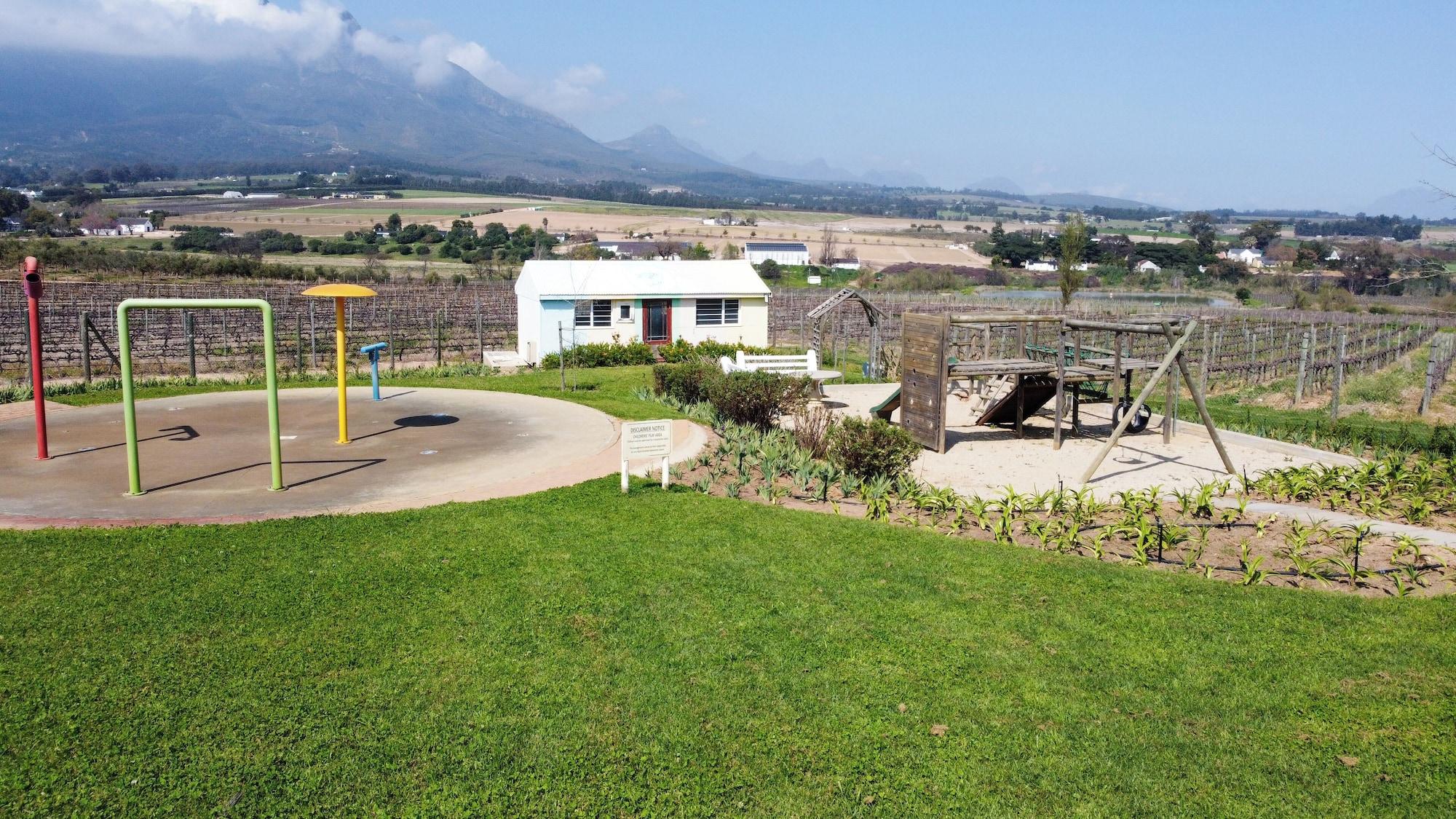Instalaciones Recreativas The Coach House at Val du Charron