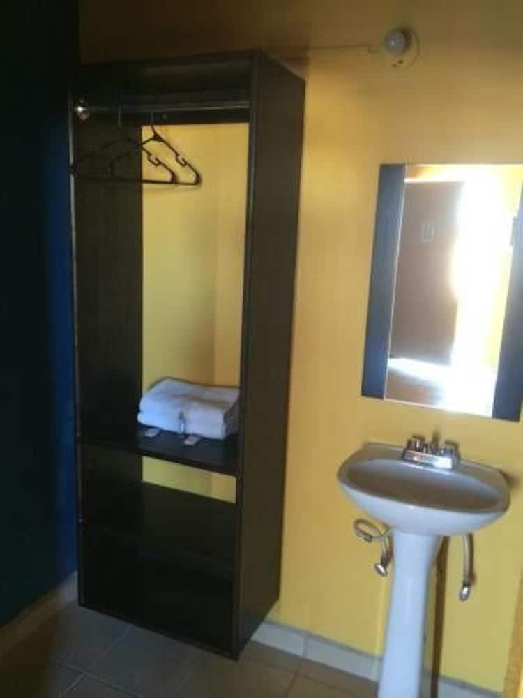 Baño Motel Las Fuentes