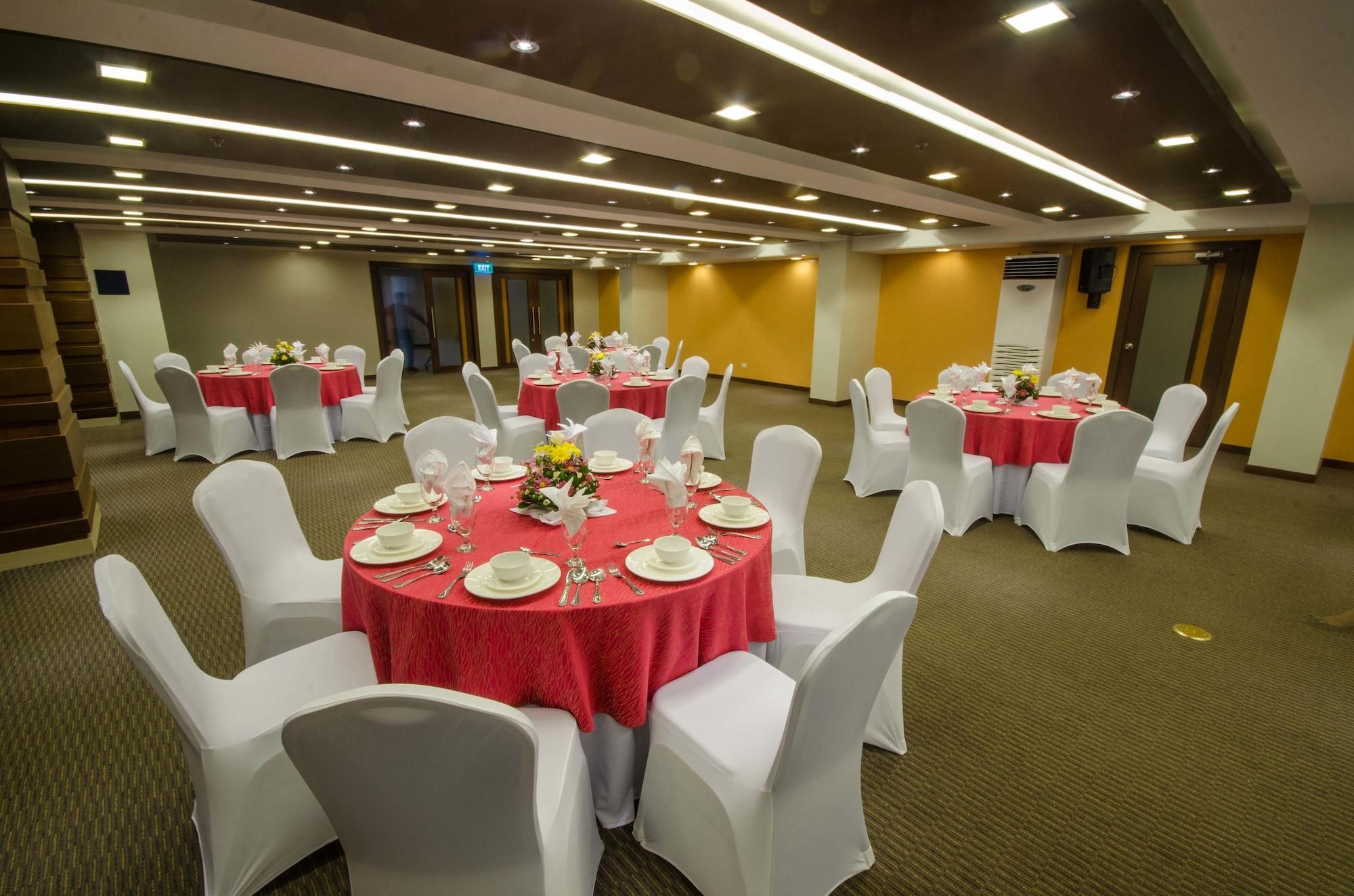 Restaurant Fersal Hotel Puerto Princesa