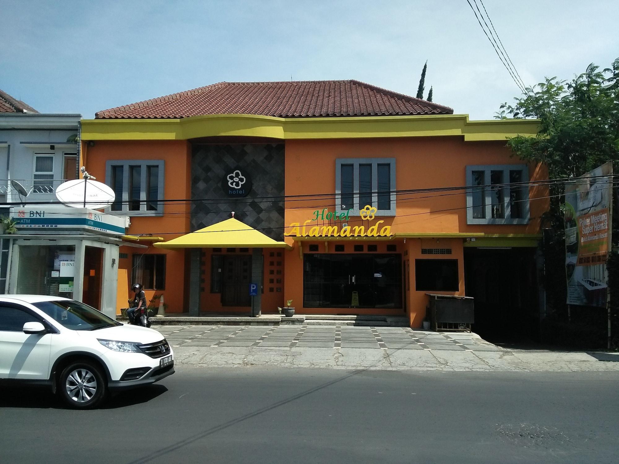 Varios Hotel Alamanda Garut