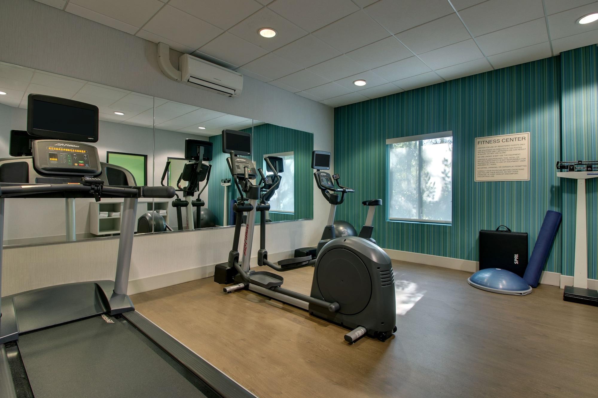 Gimnasio Holiday Inn Express Hotel & Suites Austell - Powder Springs by IHG