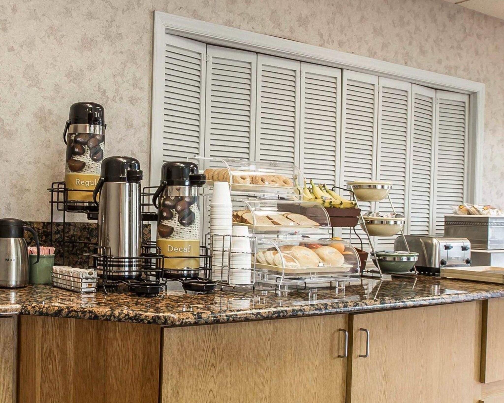 Bar/Salón Americas Best Value Inn Pilot Mountain