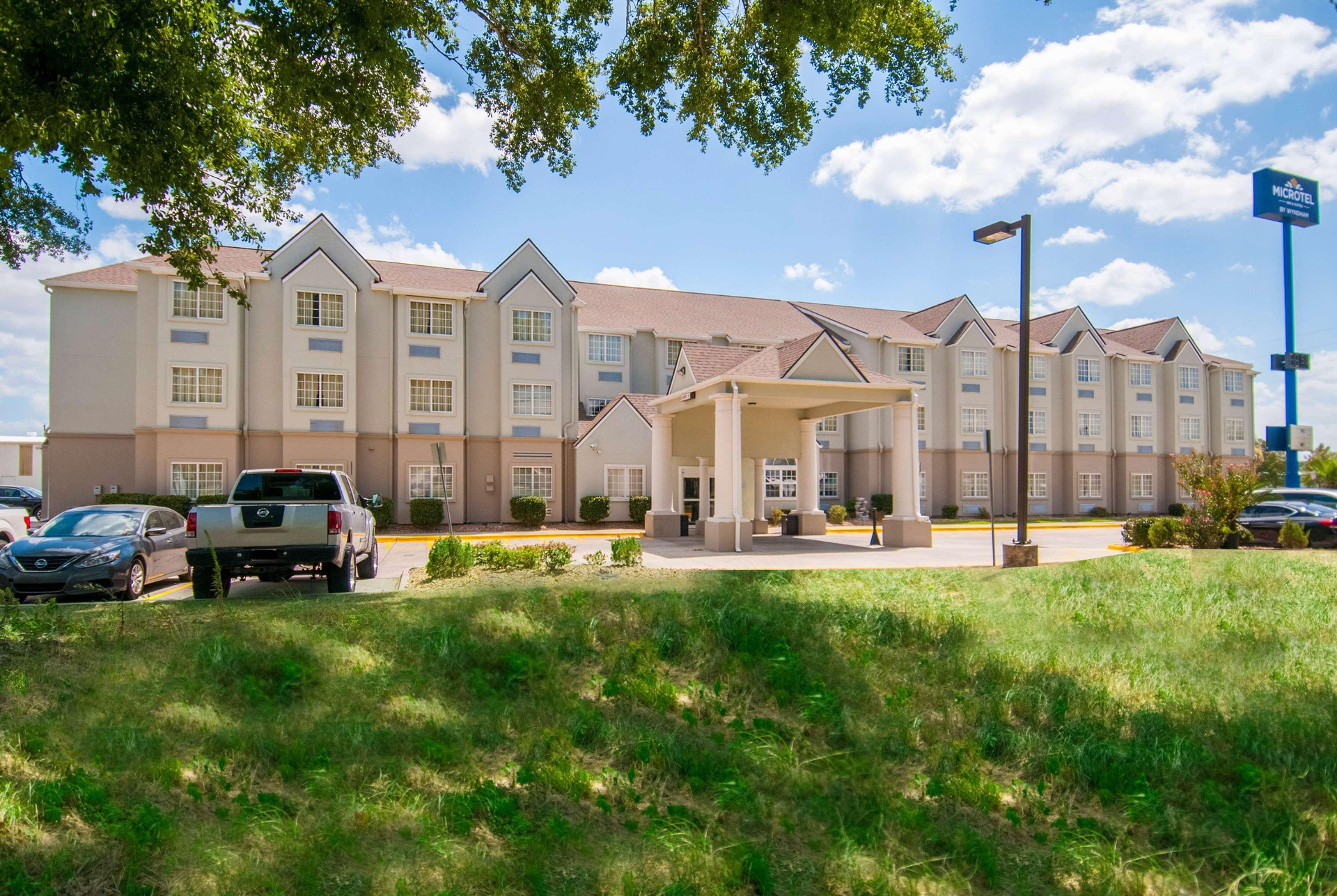 Vista Exterior Microtel Inn & Suites by Wyndham Scott/Lafayette