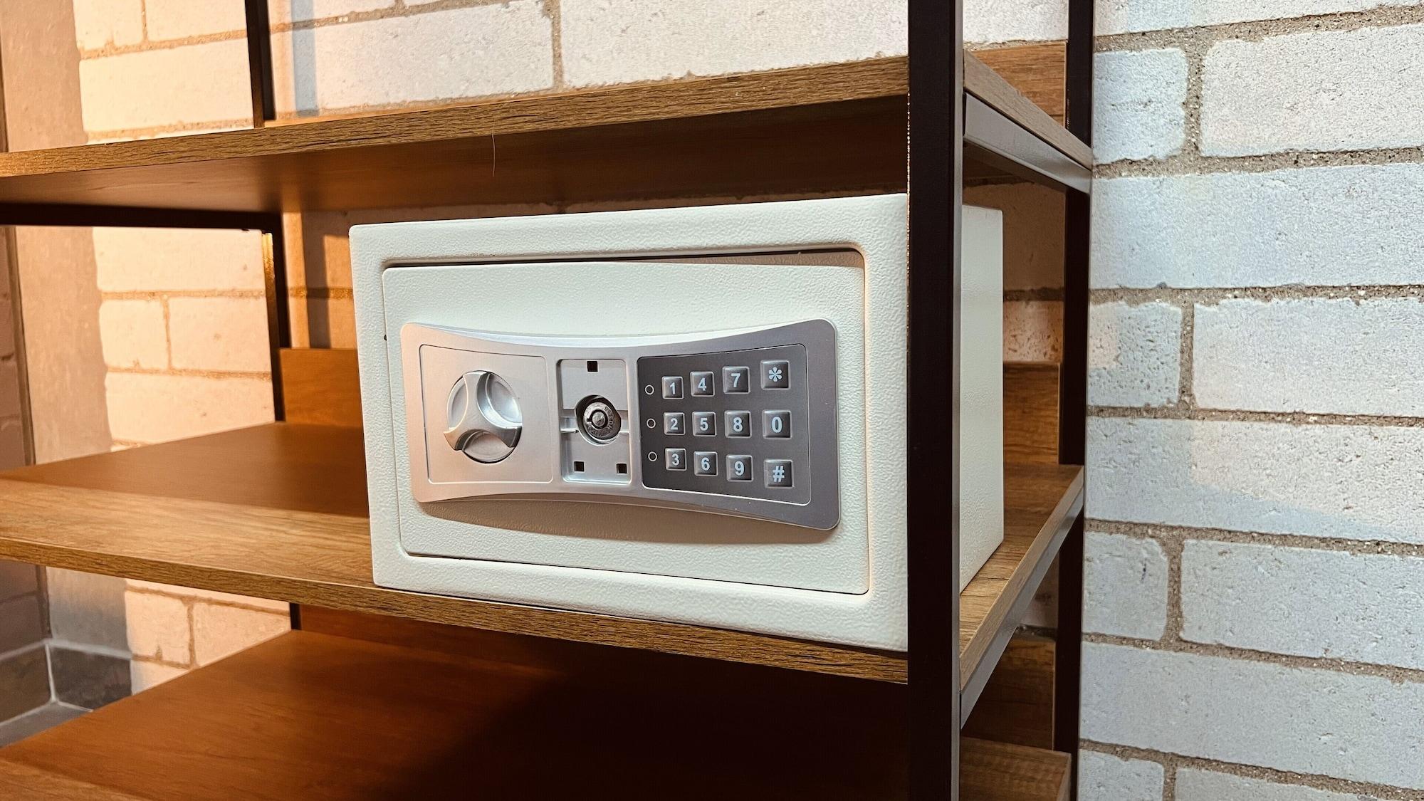 Varios Manila Hotel Boutique