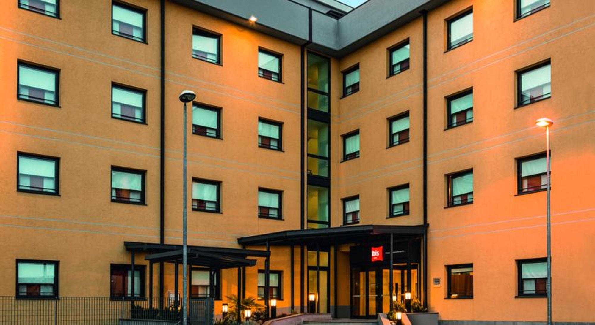 Vista Exterior ibis Milano Malpensa Aeroporto