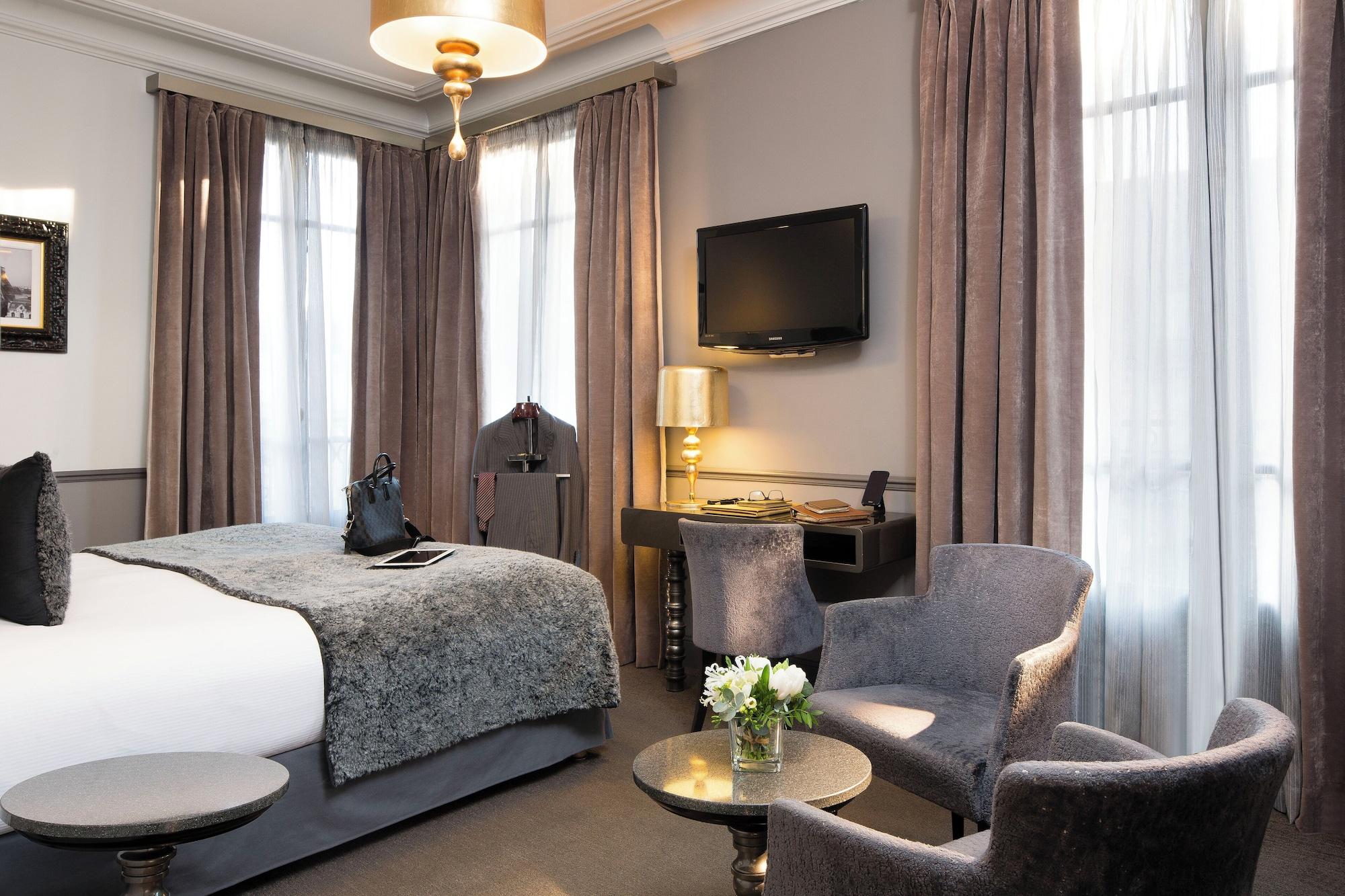 Varios Hotel Lumen Paris Louvre