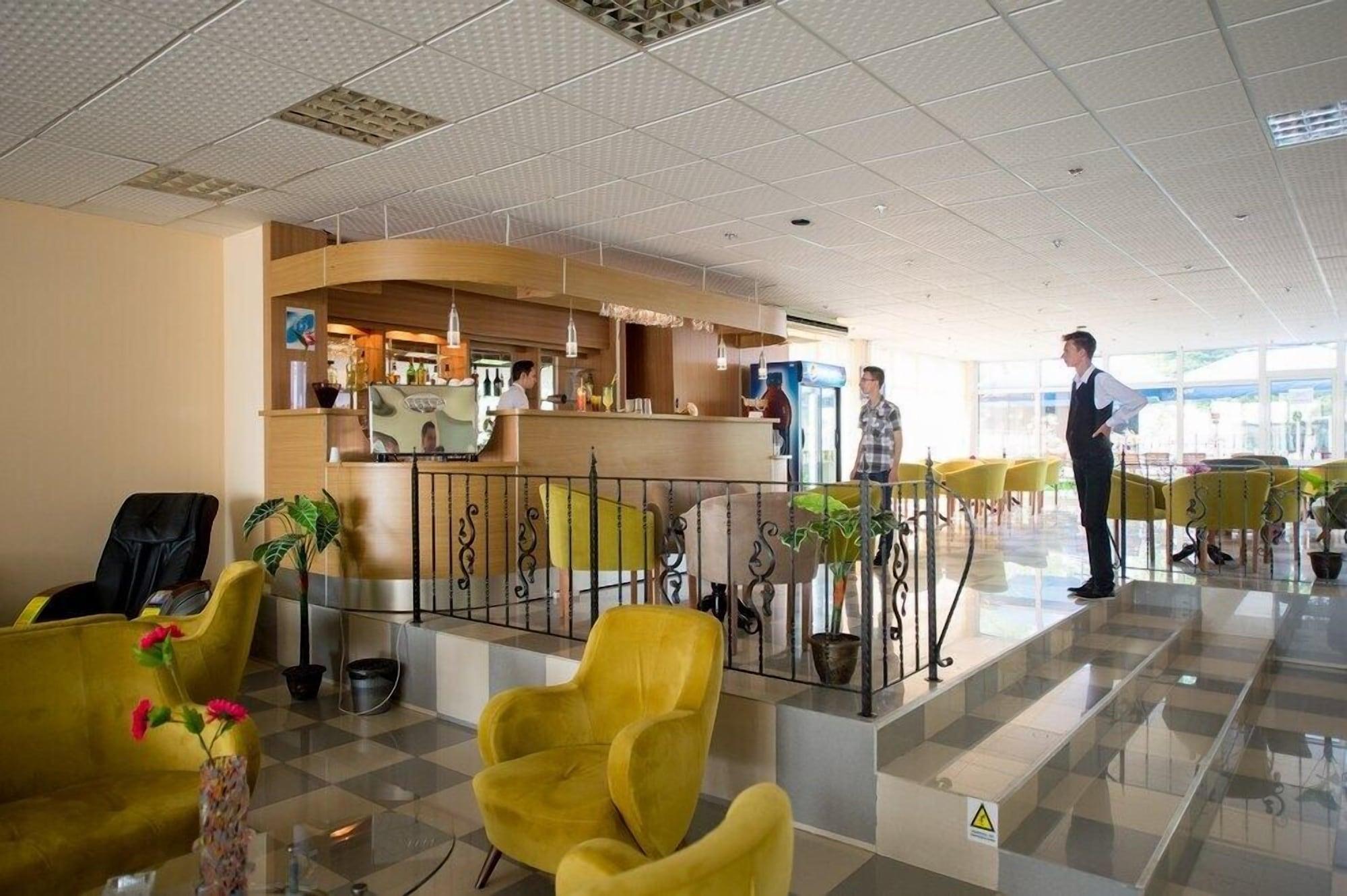 Bar/Salón Caraiman Mamaia