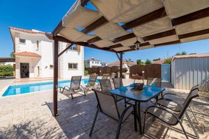 Alquiler Vacacional - Elena Gardens Villa in Ayia Napa