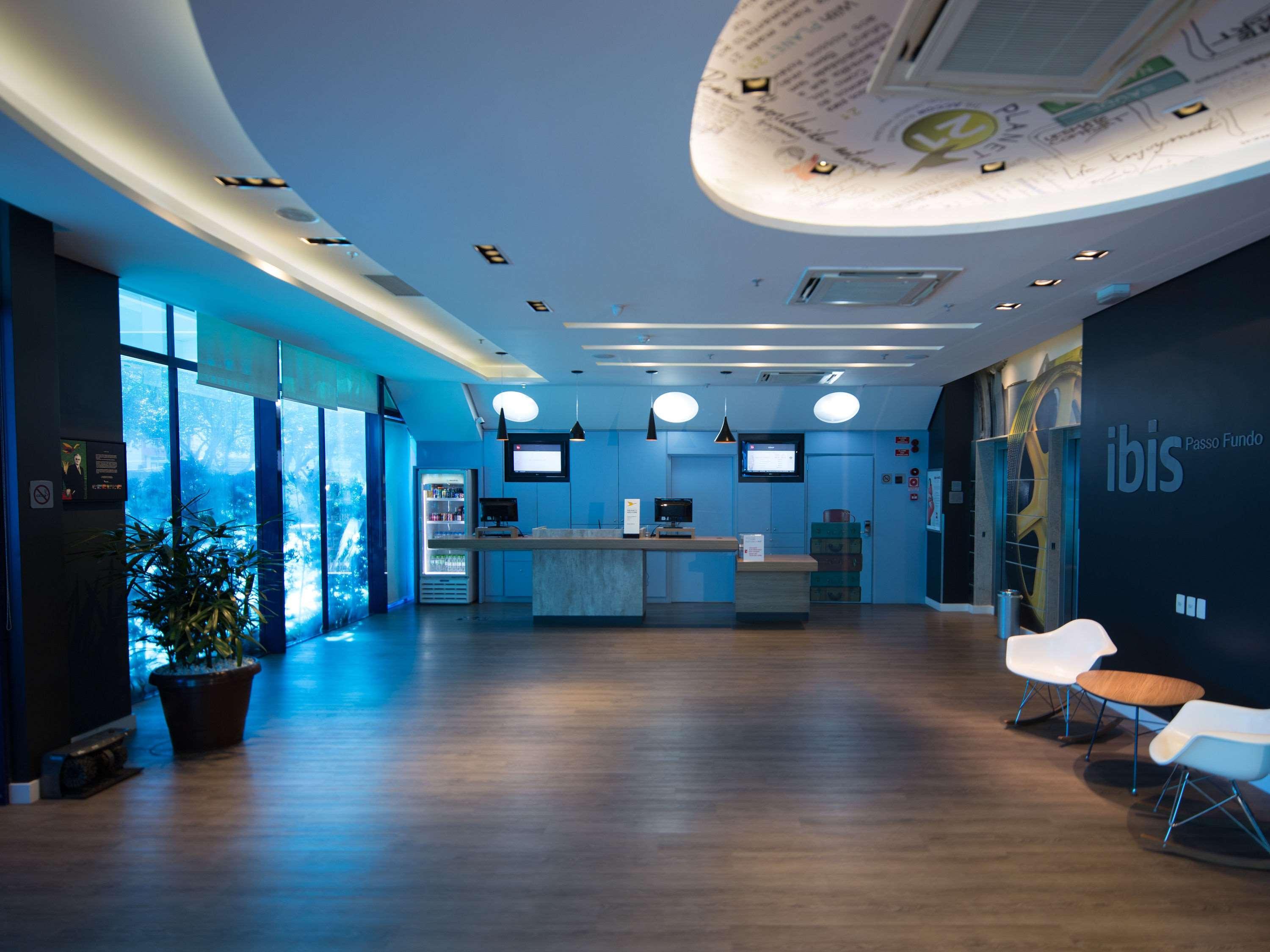 Vista Lobby ibis Passo Fundo Centro Hotel