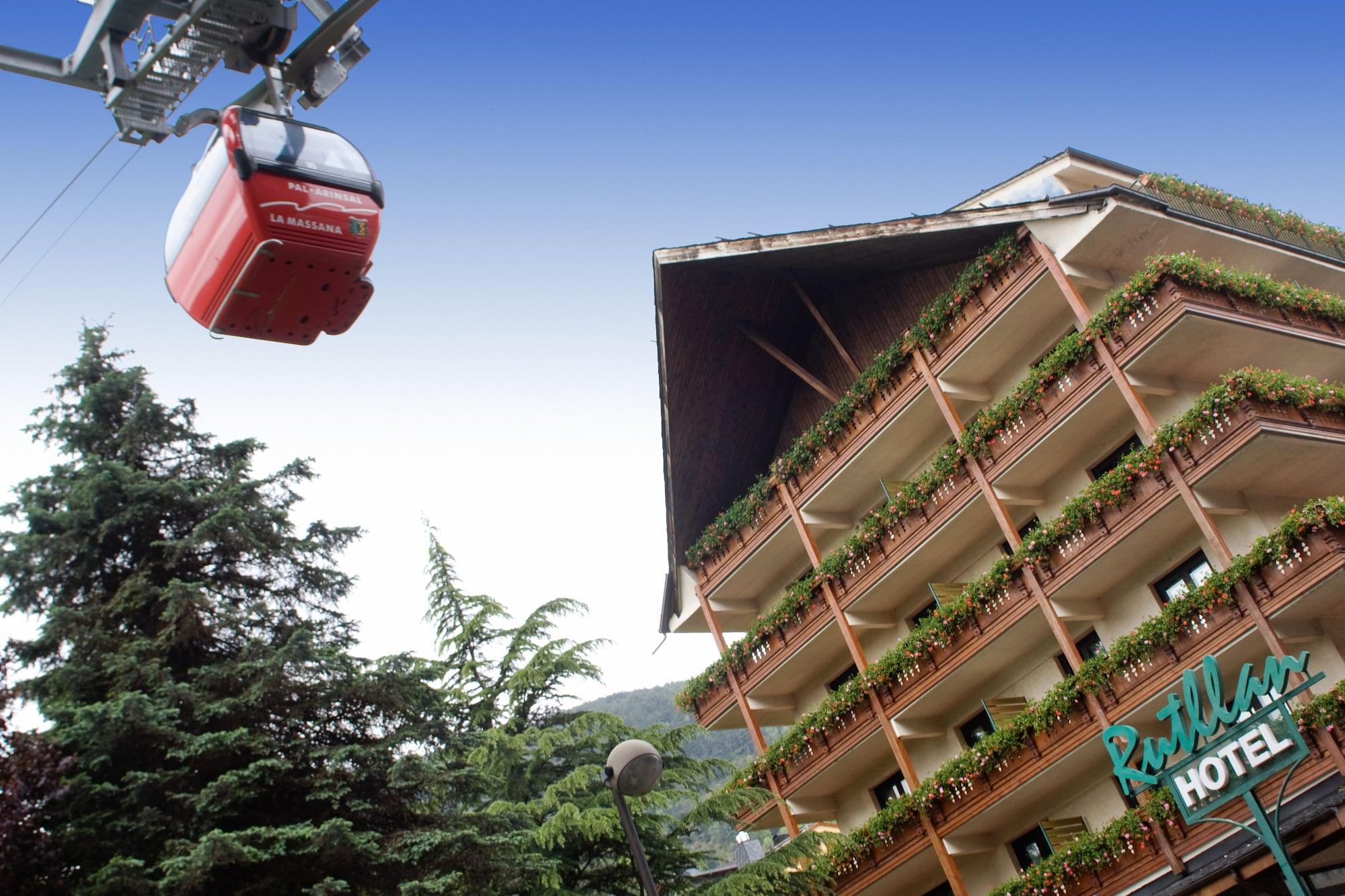 Vista Exterior Hotel Rutllan & Spa