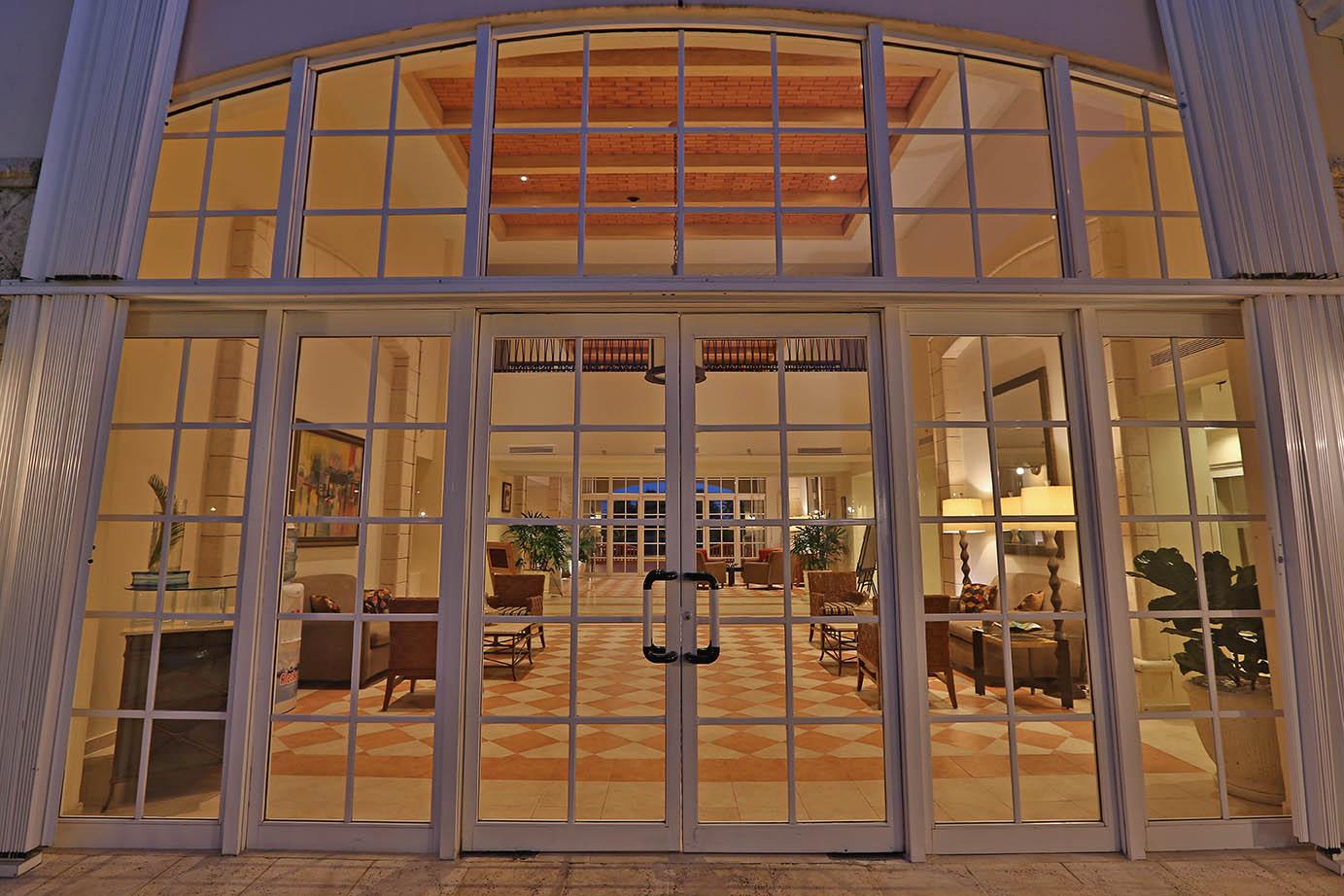 Vista Lobby Four Points by Sheraton Santo Domingo