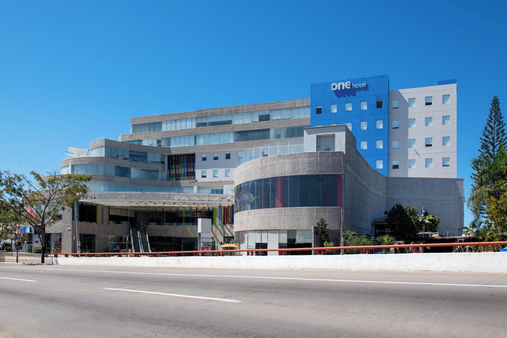 Vista Exterior One Puerto Vallarta Aeropuerto