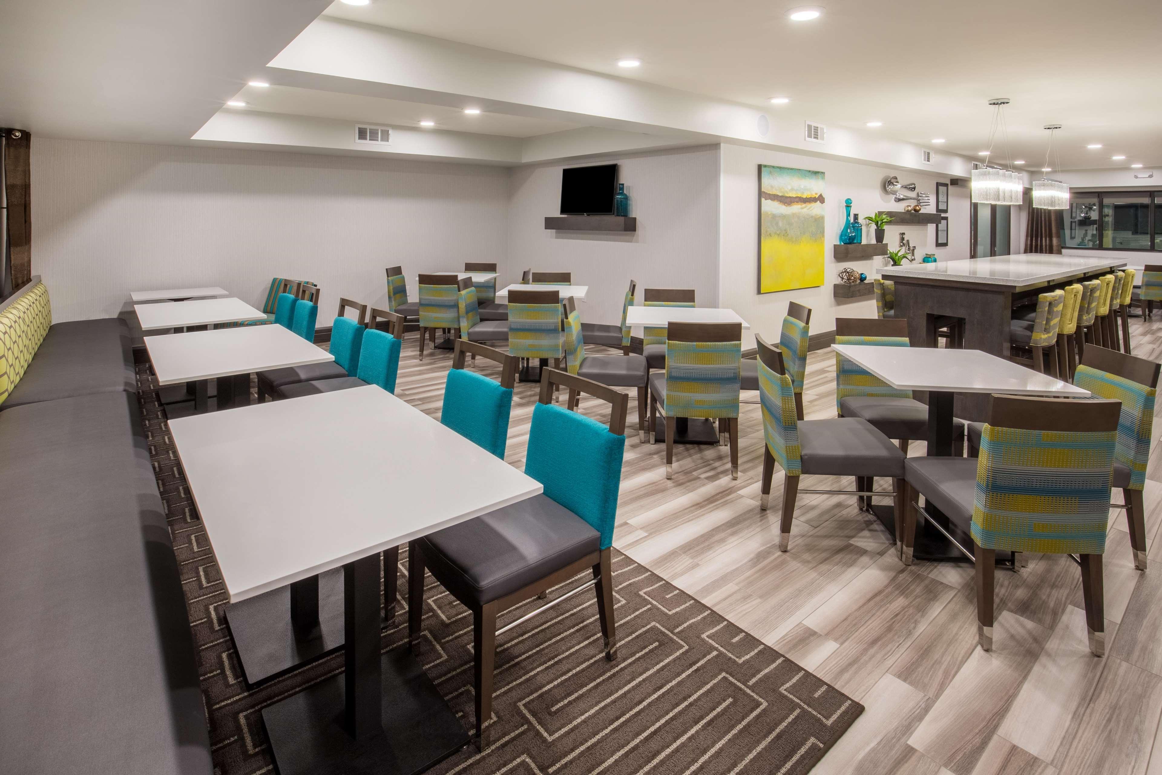 Restaurant Hampton Inn Monterey